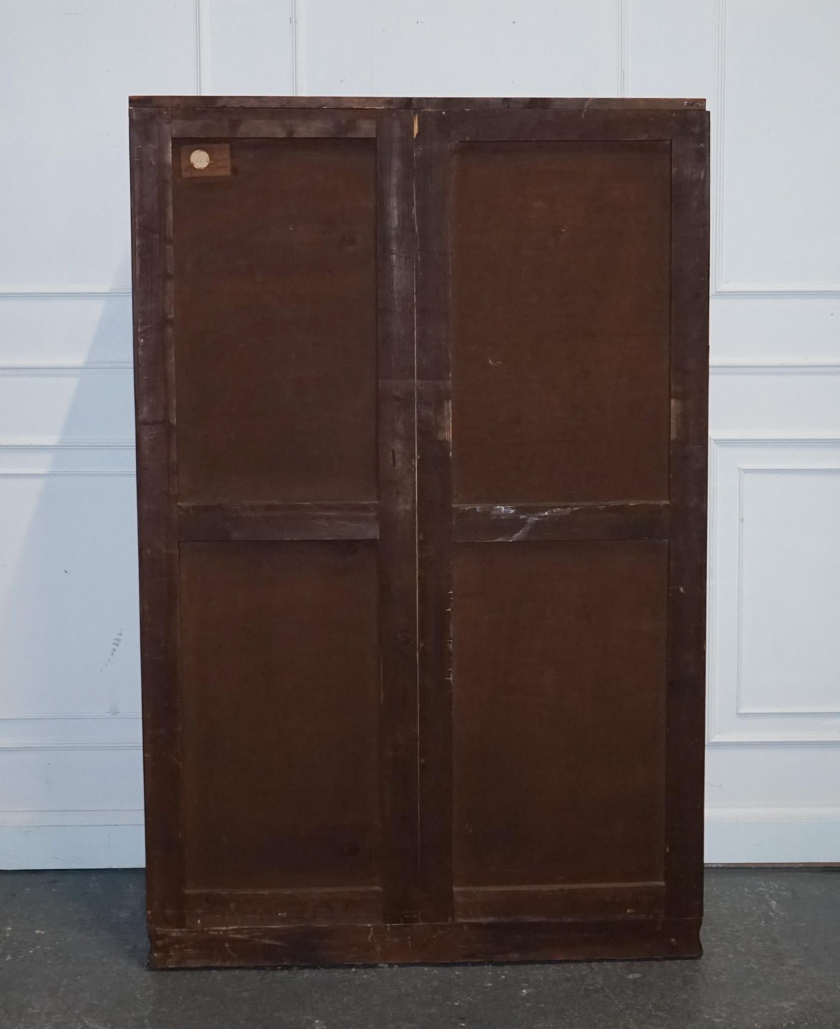 BEAUTIFUL ART DECO BLONDE WALNUT DOUBLE DOOR WARDROBE ARMOiRE For Sale 4