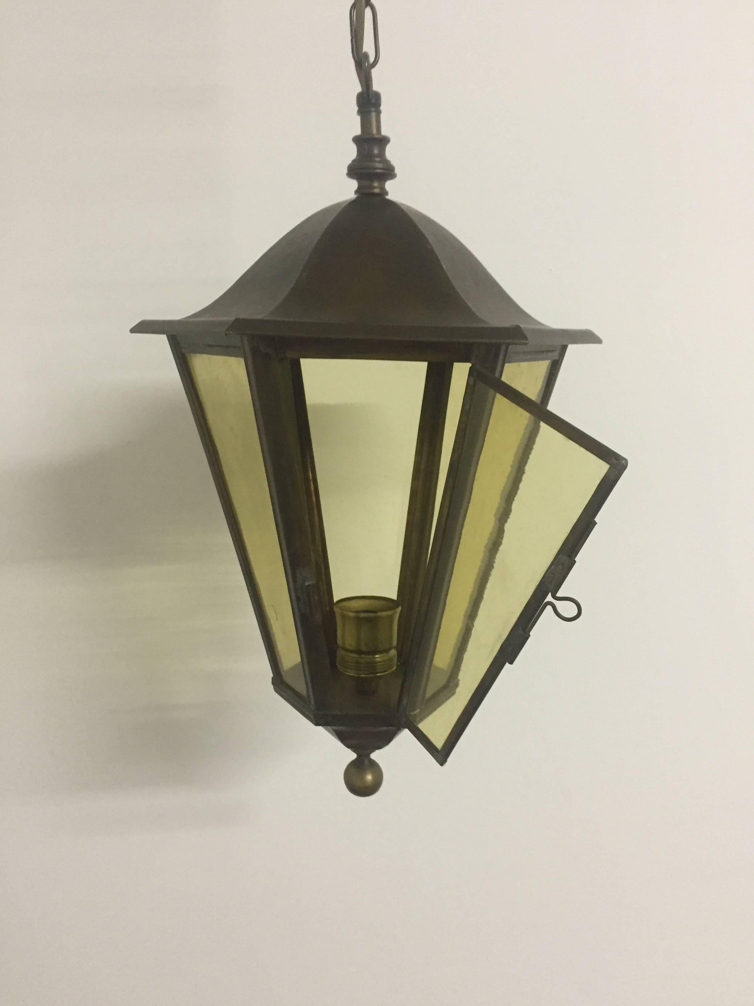 Beautiful brass and umber glass one-light lantern, Art Deco, circa 1940s.
Socket: One x e14 (for standard screw bulbs).
  