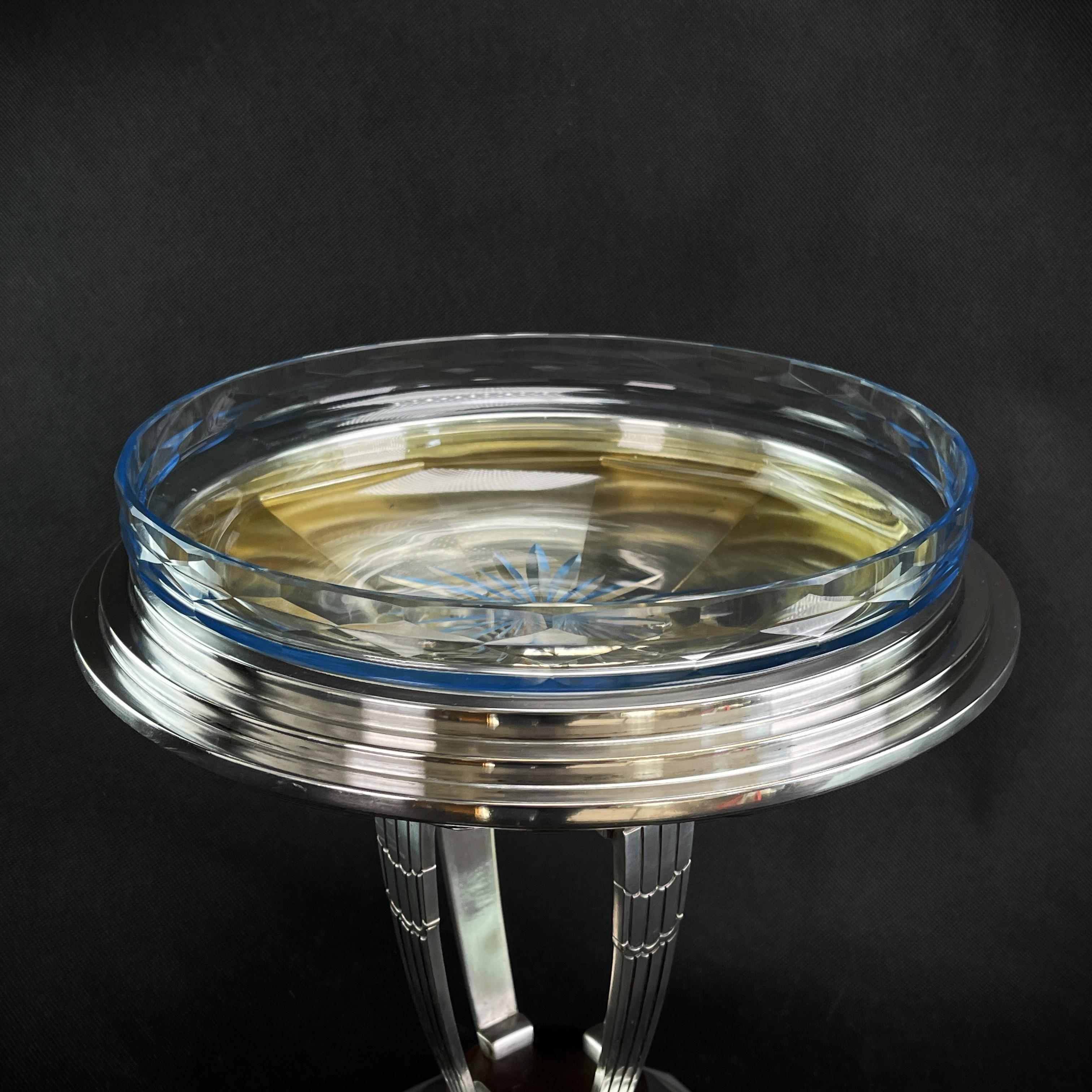 Art Deco Beautiful ART DECO centrepiece bowl by Durousseau & Raynaud silver plated 1930s For Sale