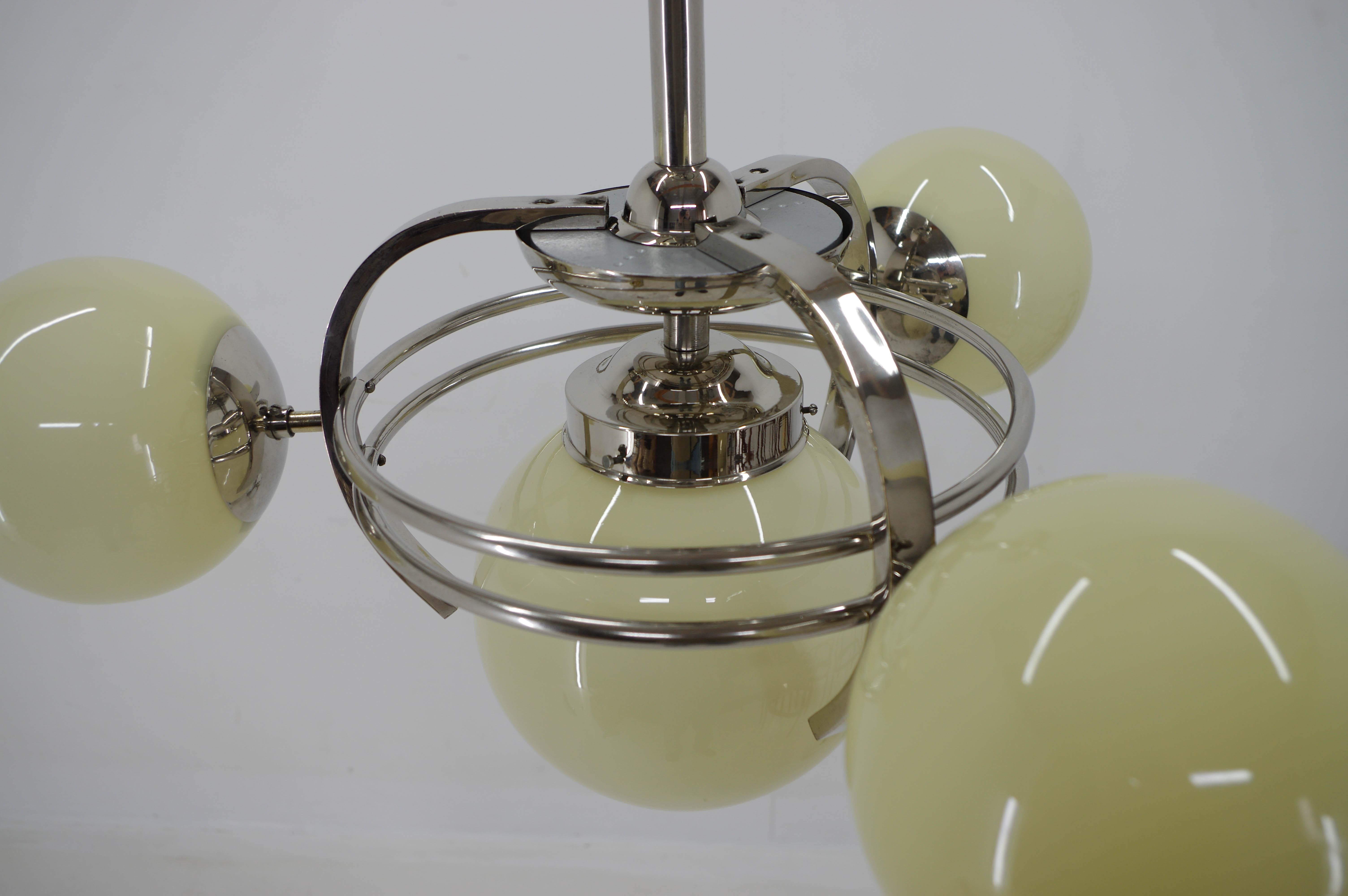 Beautiful Art Deco Chandelier, 1930s, Restored In Good Condition For Sale In Praha, CZ
