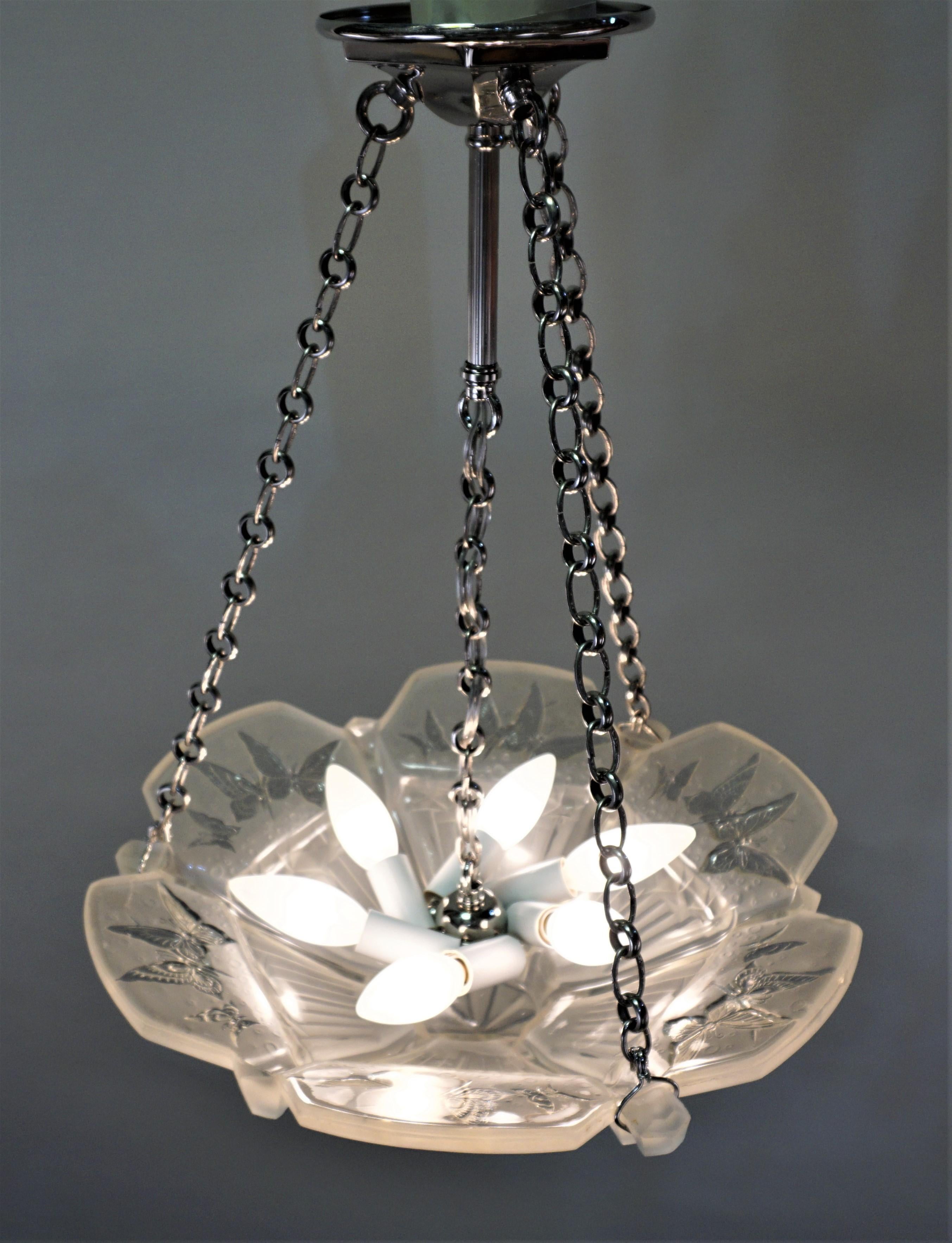 Early 20th Century Beautiful Art Deco Chandelier by Muller Frères