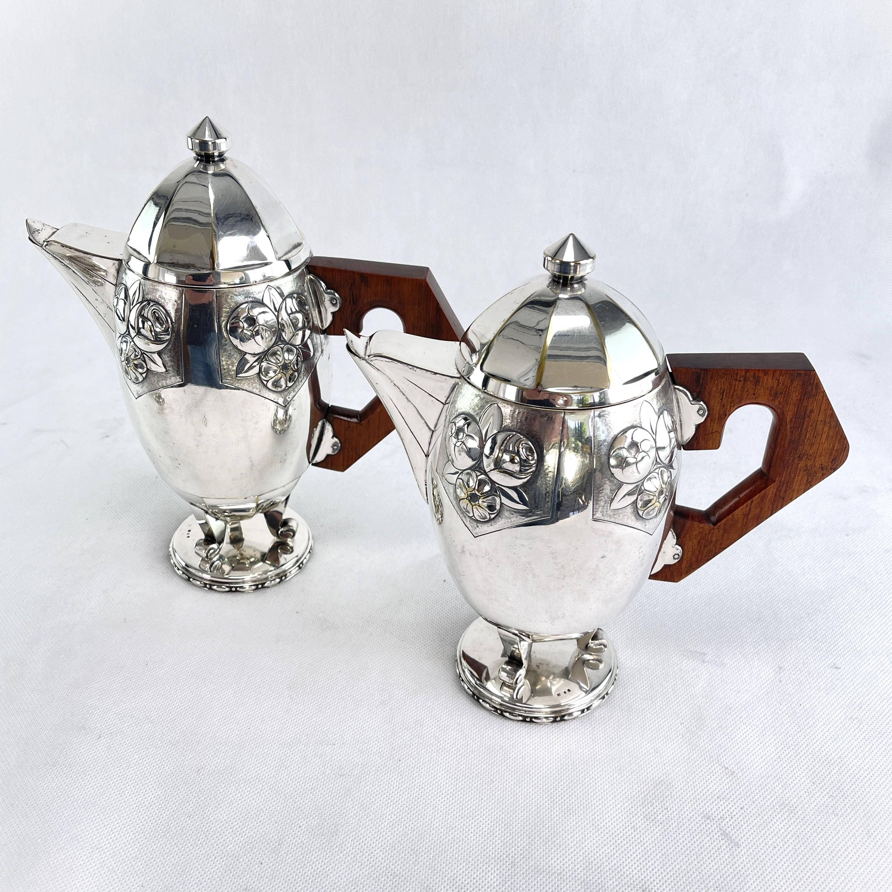 Beautiful ART DECO coffee set tea set signed RameLPa silver plated In Good Condition For Sale In Saarburg, RP