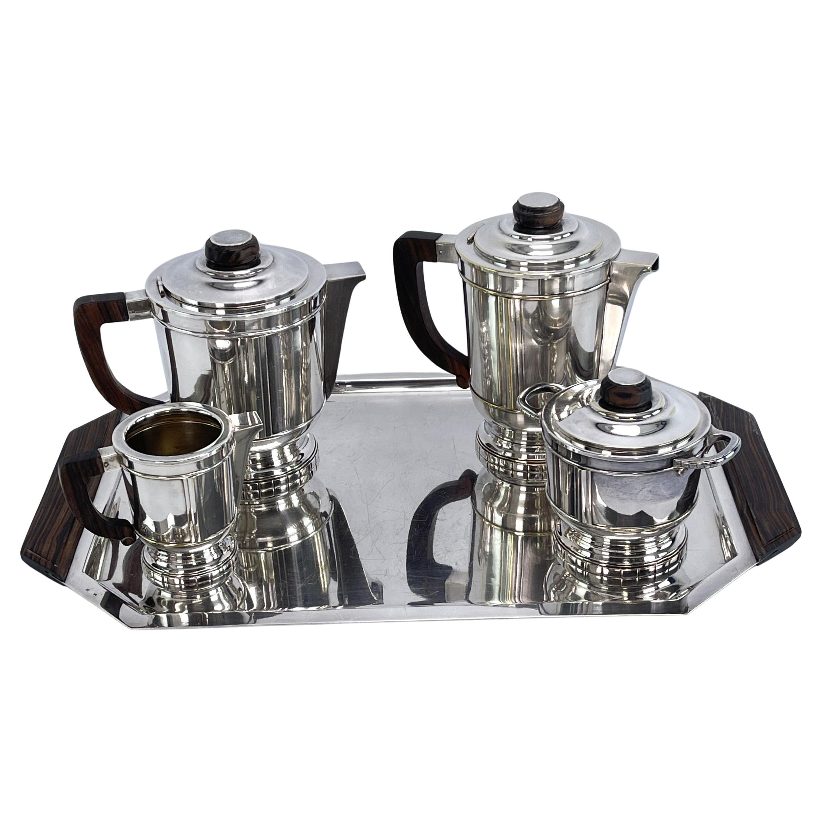 Magnifique service à café et thé Art déco plaqué argent, années 1930