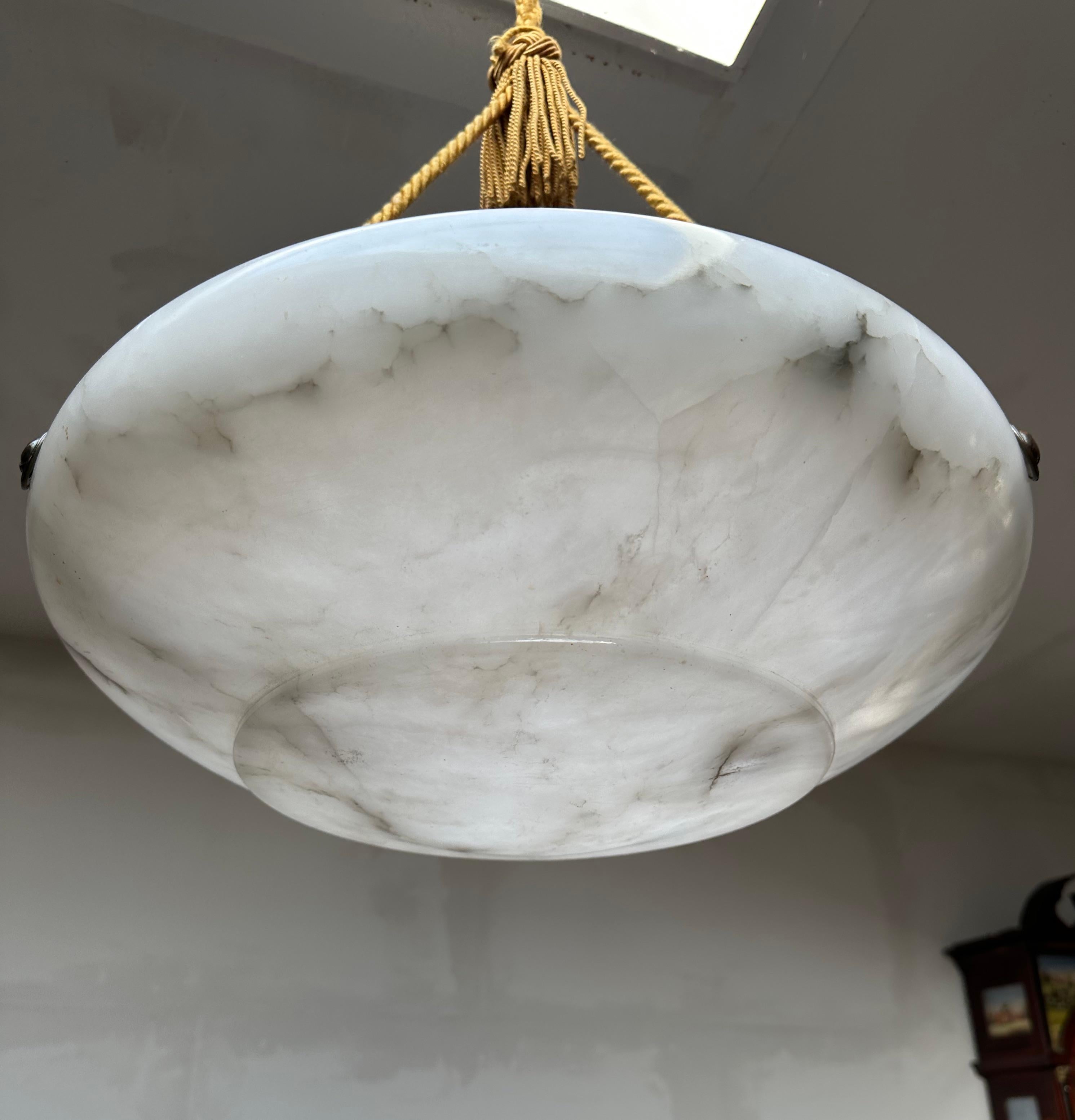 Art Deco & Timless Design Antique Alabaster Pendant w. Perfect Alabaster Canopy For Sale 13