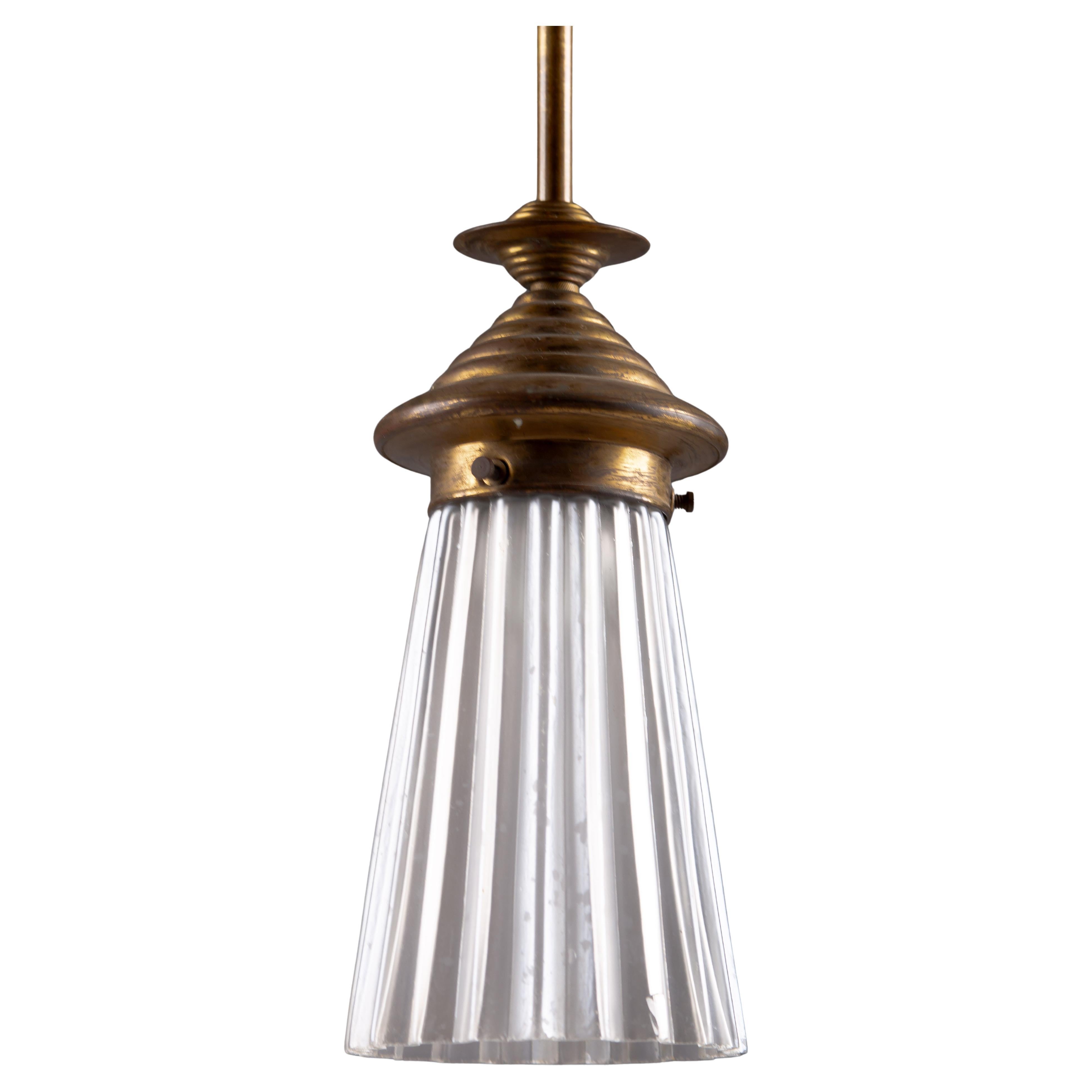 Preciosa lámpara de techo de cristal Art Déco