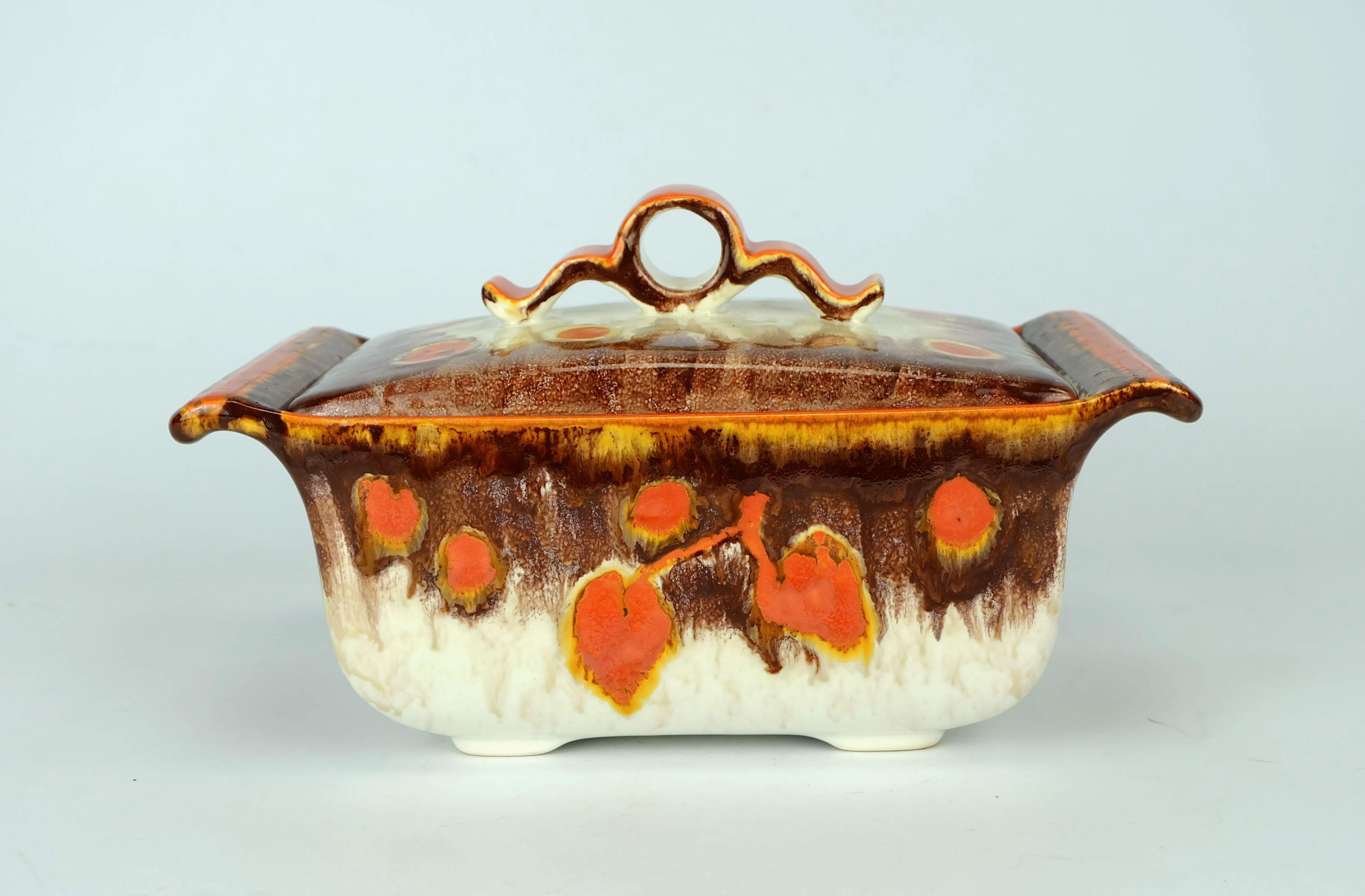 bellissimo barattolo art déco con coperchio 1930 in ceramica per biscotti made in Germany In condizioni buone in vendita a Mannheim, DE