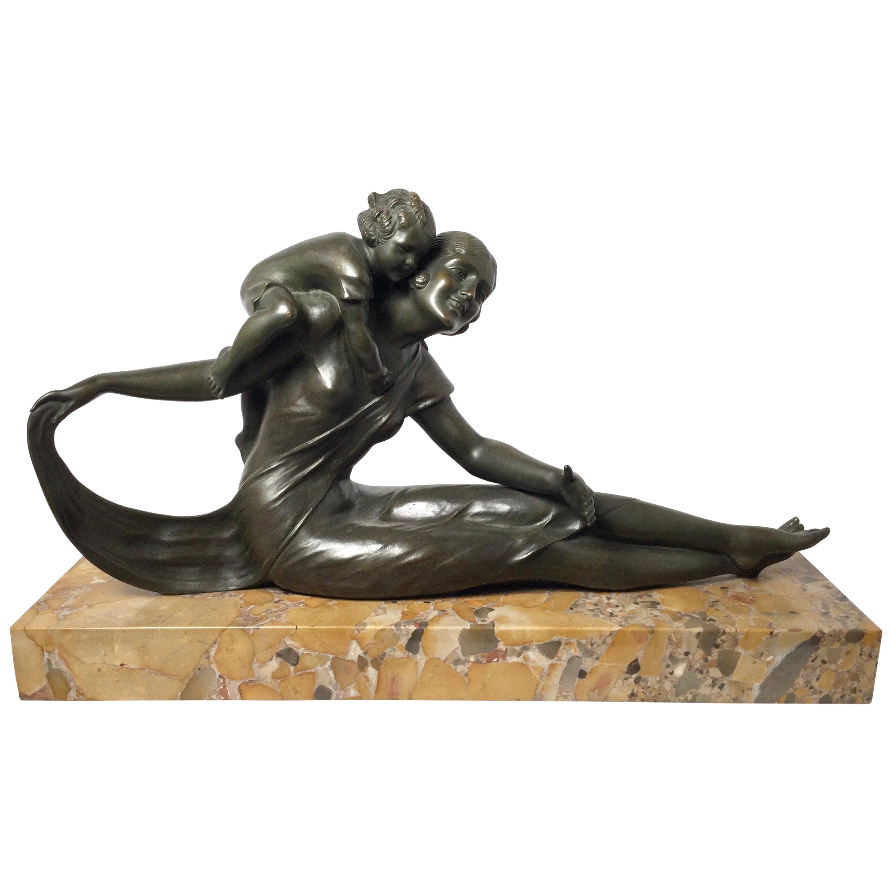 Beautiful Art Deco Patinated Bronze, Mother and Child, 1920s