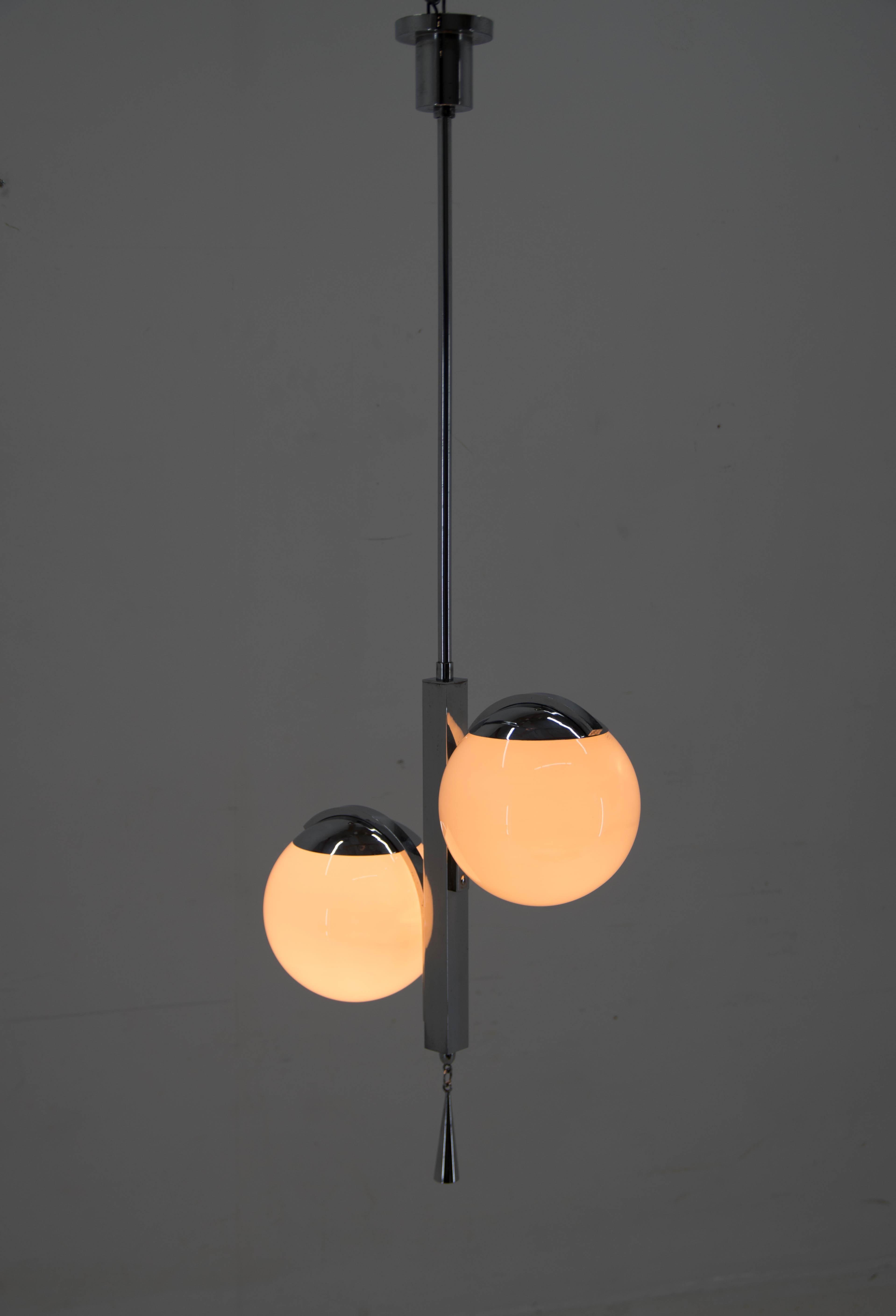 Schöner rosa Art-Déco-Anhänger, 1930, restauriert (Mitte des 20. Jahrhunderts) im Angebot