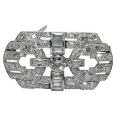 Beautiful Art Deco Platinum Diamond Brooch