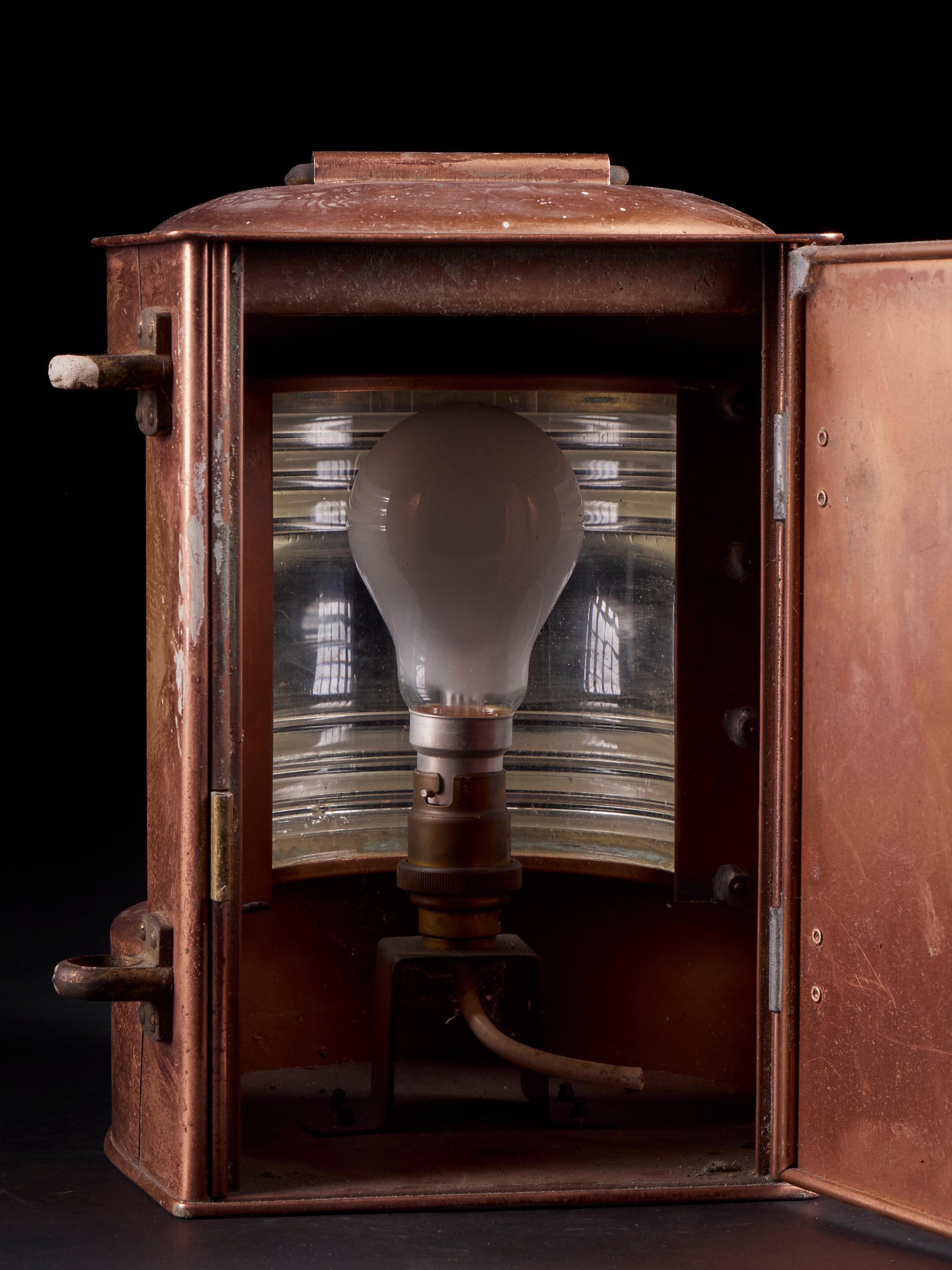 Beautiful Art Deco Vintage Copper Alloy Signal Lamp 2