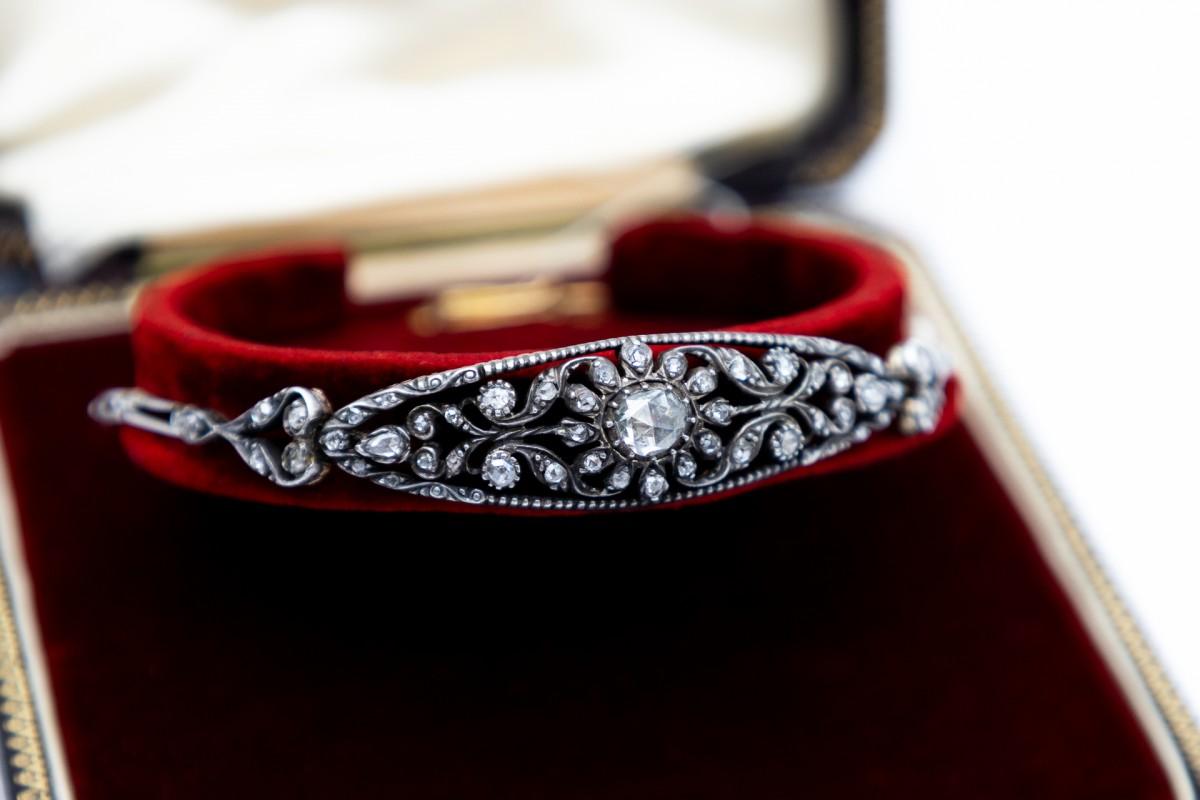 Rose Cut Beautiful Art Nouveau bracelet with diamonds, Scandinavia, early 20th century. For Sale