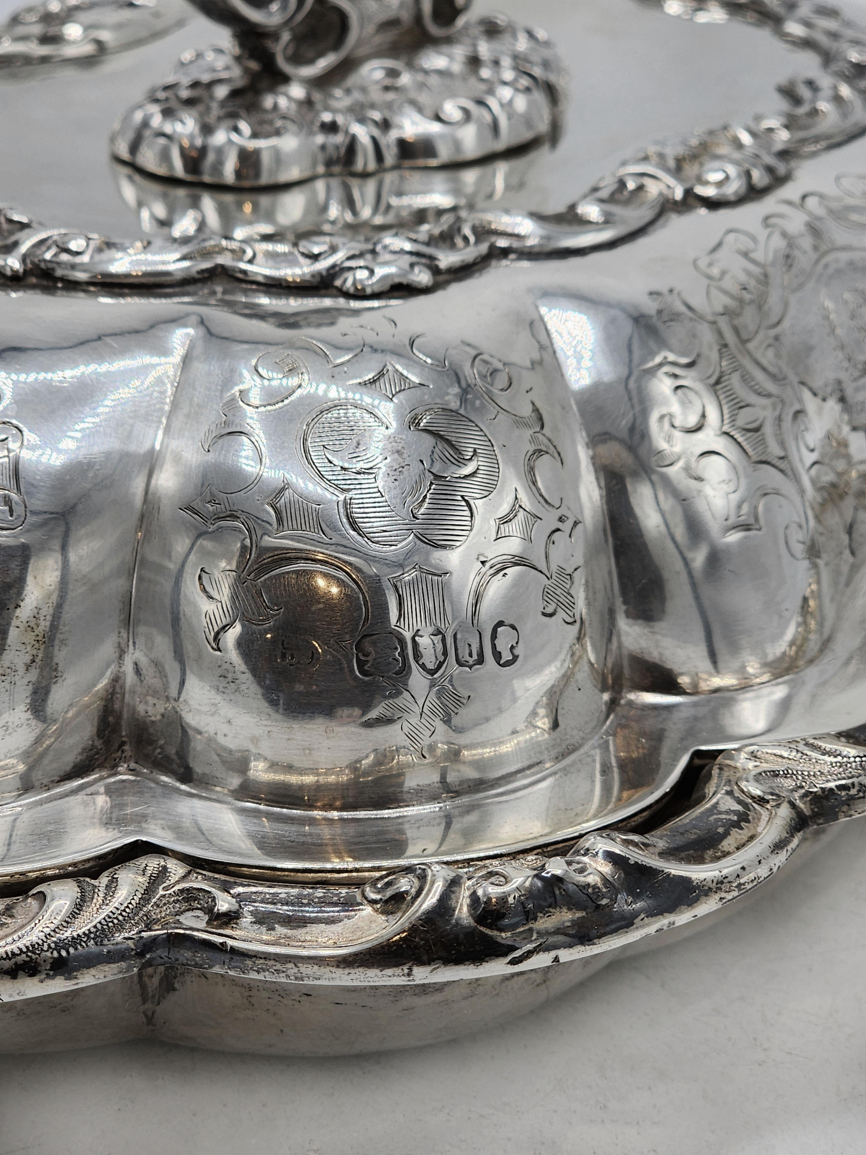 Preciosa Sopera de Plata Inglesa Art Nouveau siglo XX en venta