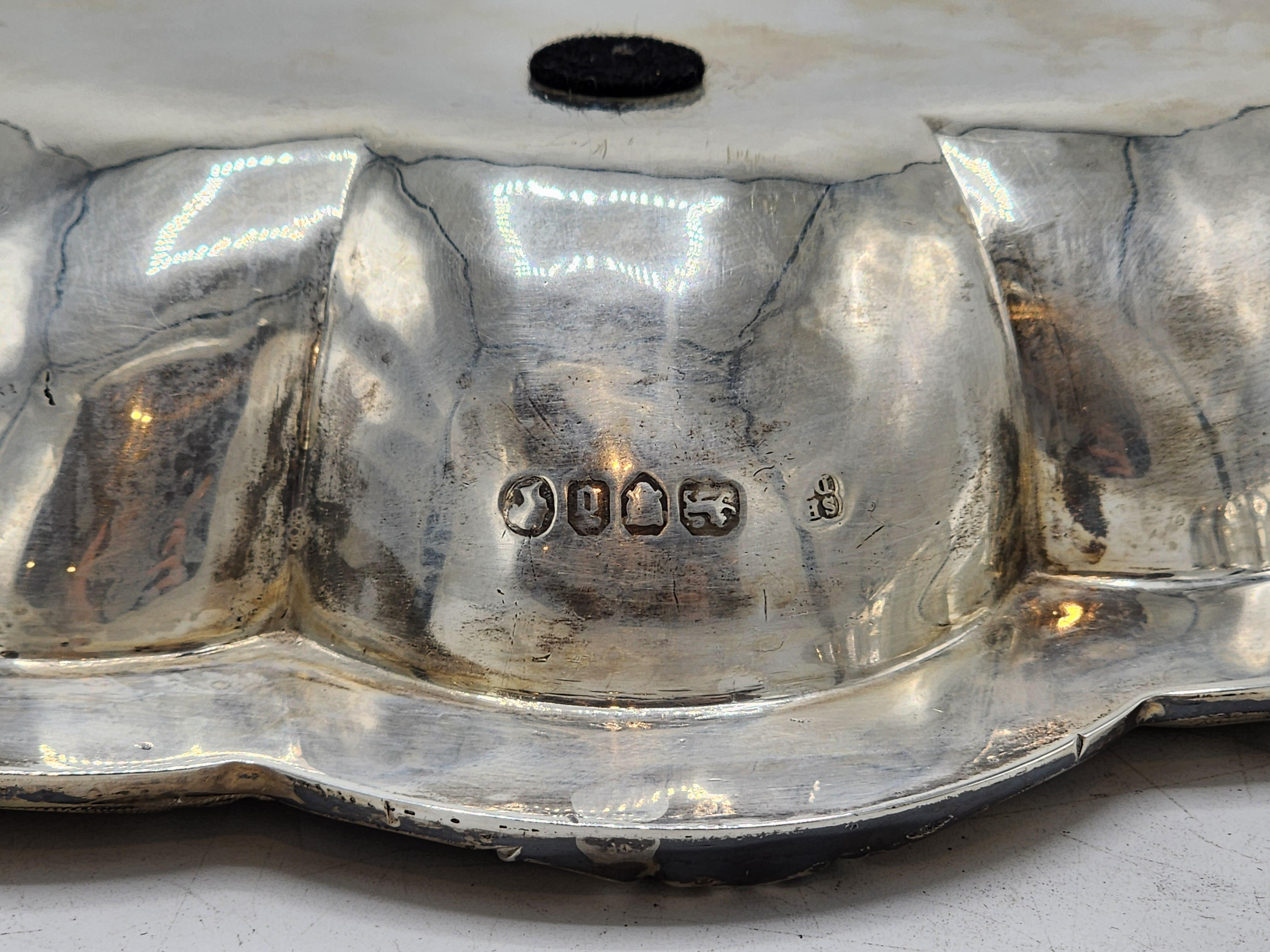 Preciosa Sopera de Plata Inglesa Art Nouveau en venta 1