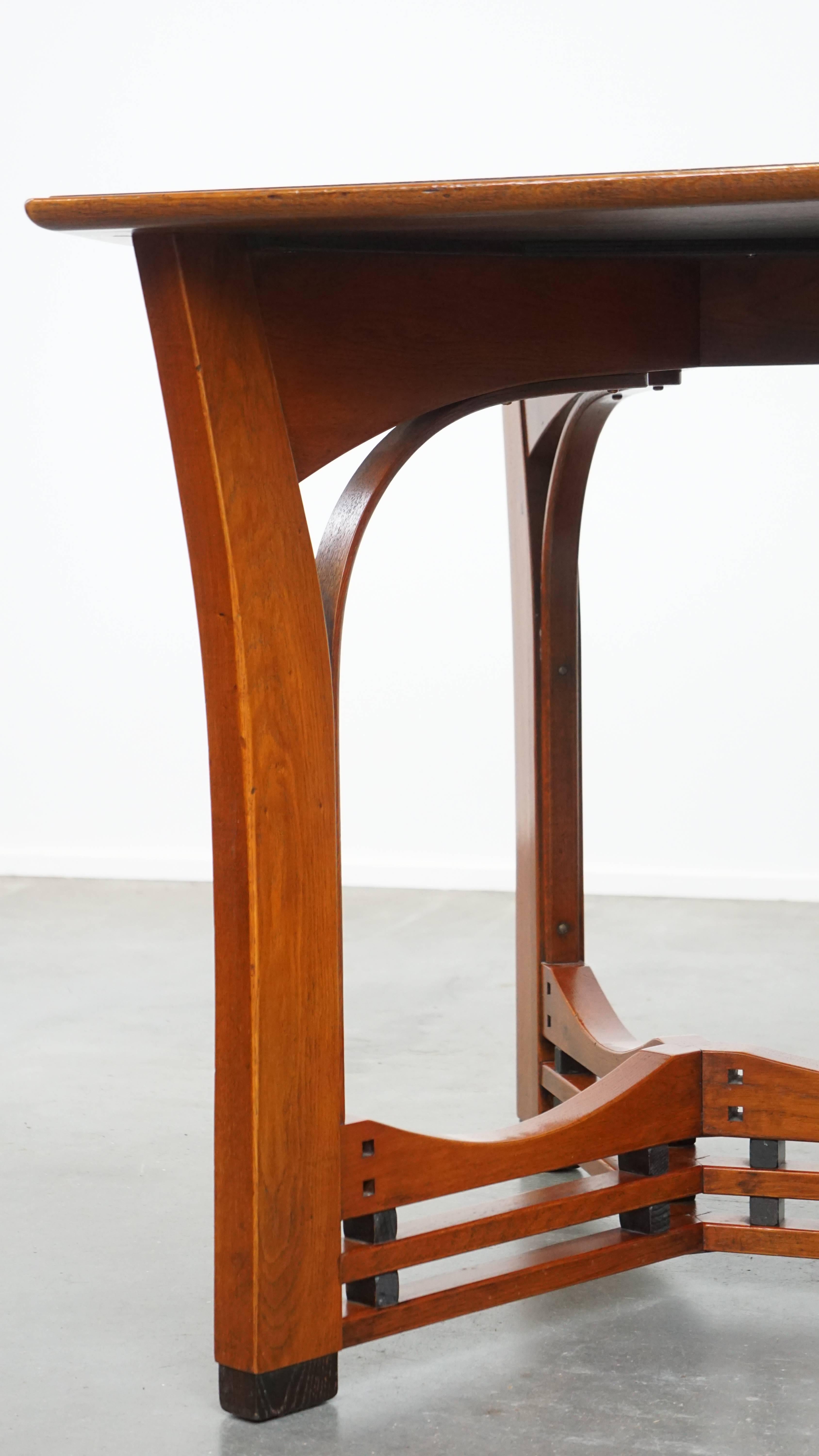 Bois Magnifique table à manger Art Nouveau Jugendstil Design de Schuitema en vente