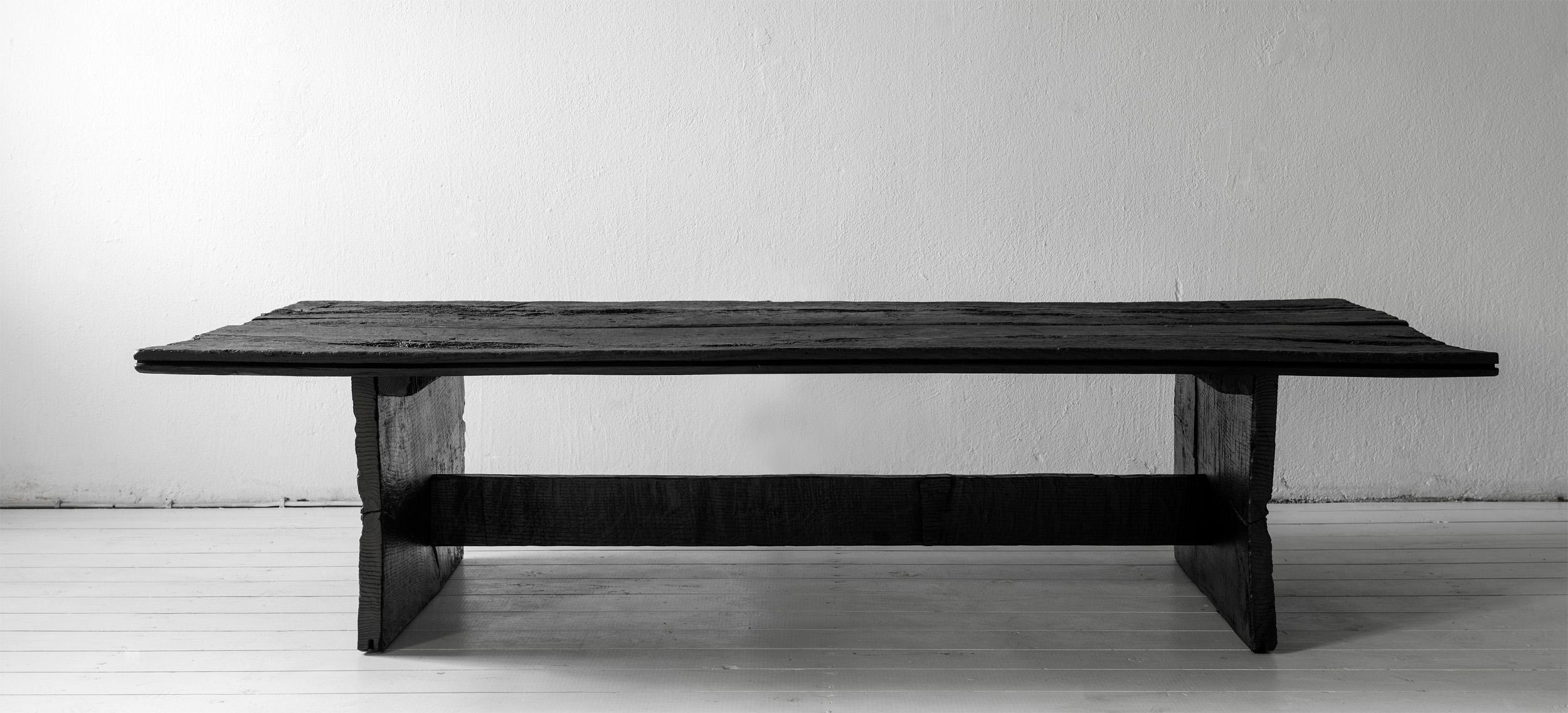 Allemand Magnifique table basse Artempo en chêne du 17e siècle en vente