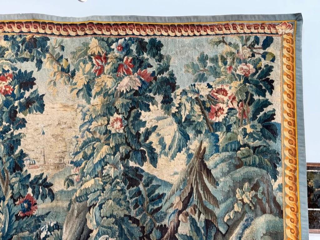Beautiful Aubusson Tapestry, 18th Century - Signed For Sale 3