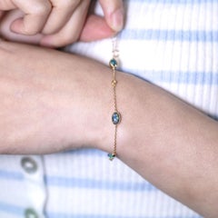 Magnifique bracelet en or jaune 18 carats avec opale noire australienne et diamants