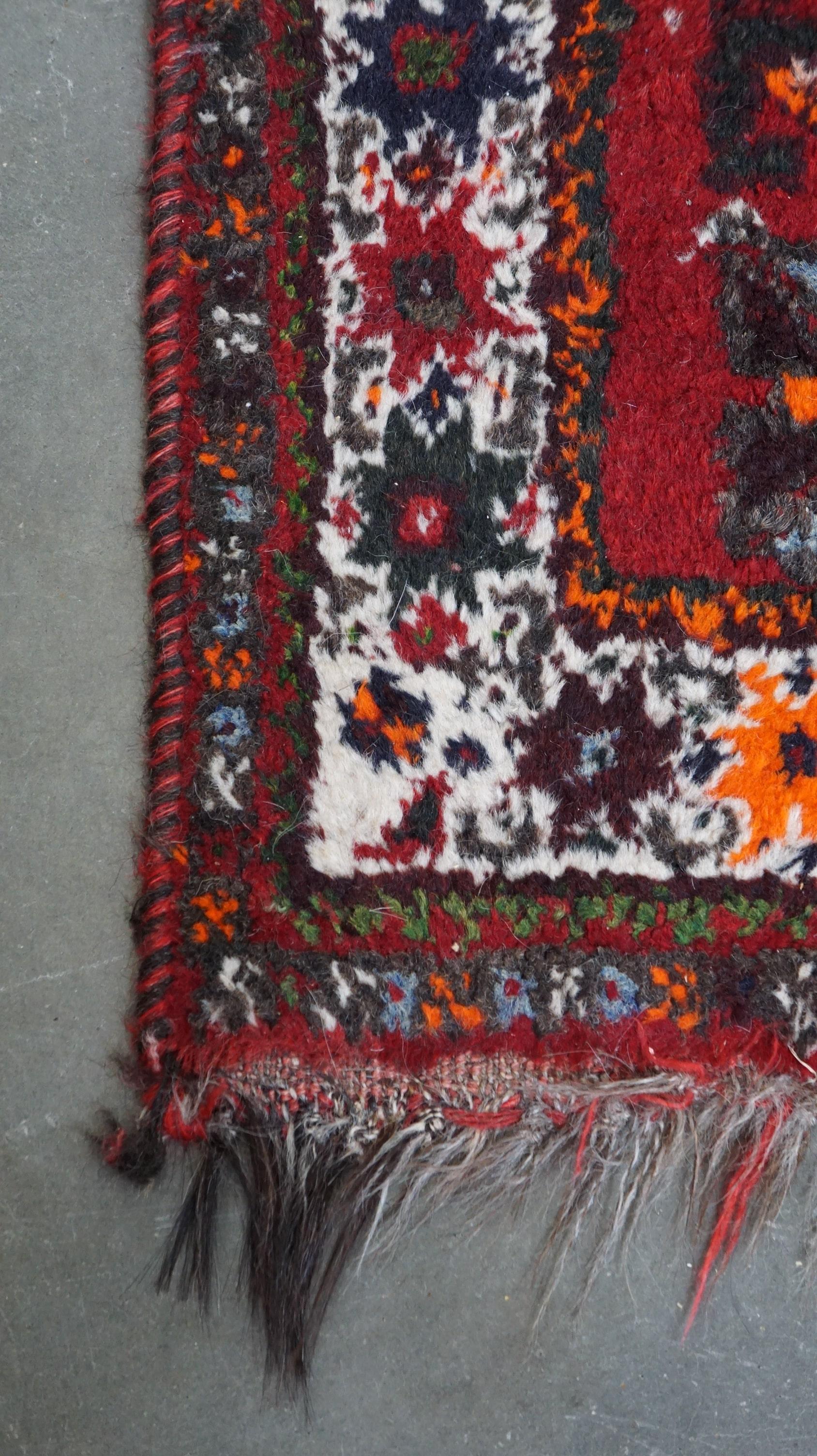 Coton Magnifique tapis d'Orient authentique et coloré avec 2 motifs en diamants 130x90cm en vente