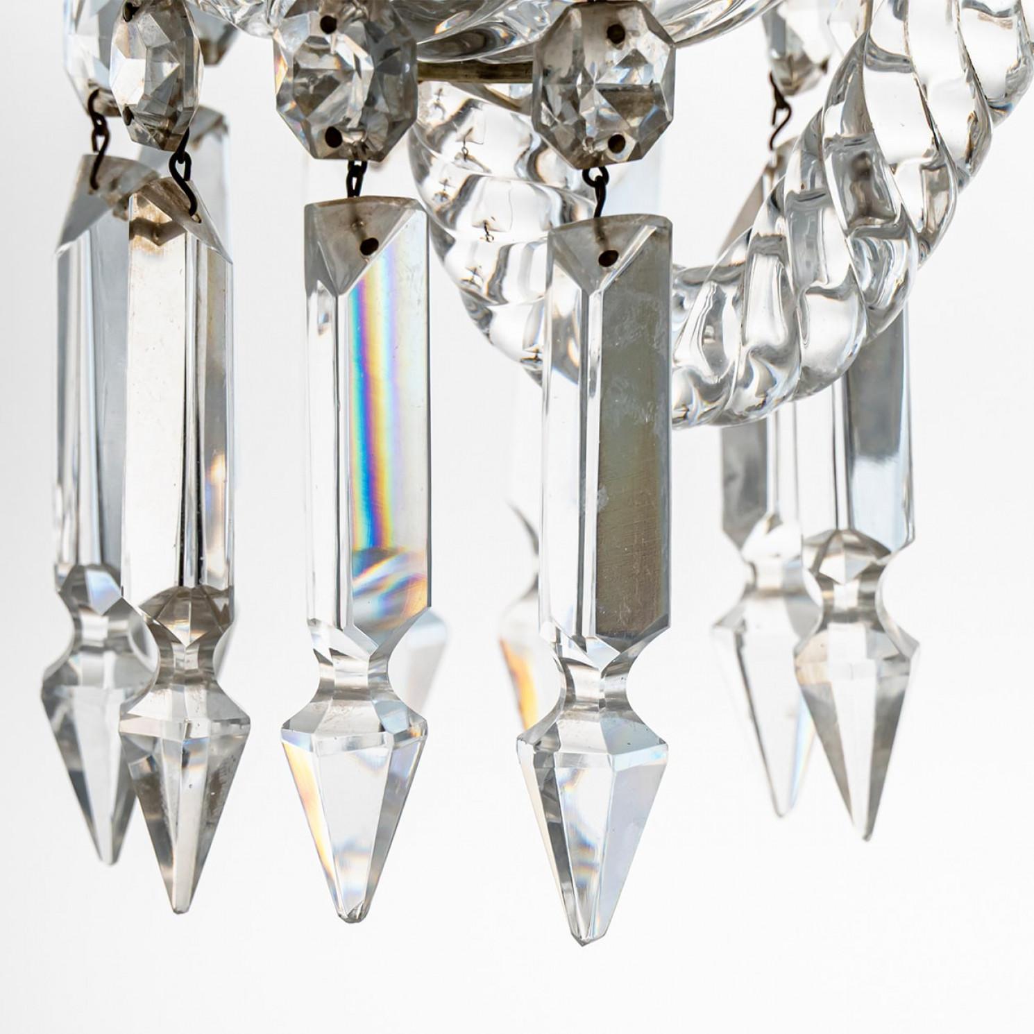 Fatto a mano Bellissimo candelabro di cristallo trasparente Baccarat per 3 candele, Francia in vendita