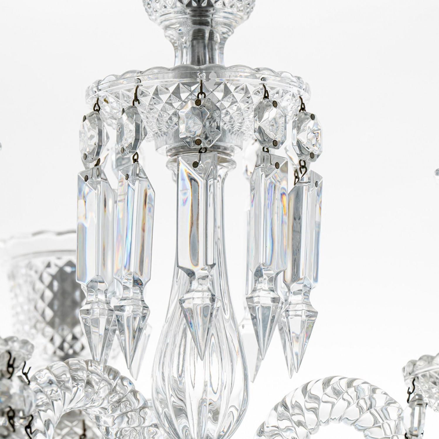 Fatto a mano Bellissimo candelabro di cristallo trasparente Baccarat per 4 candele, Francia in vendita