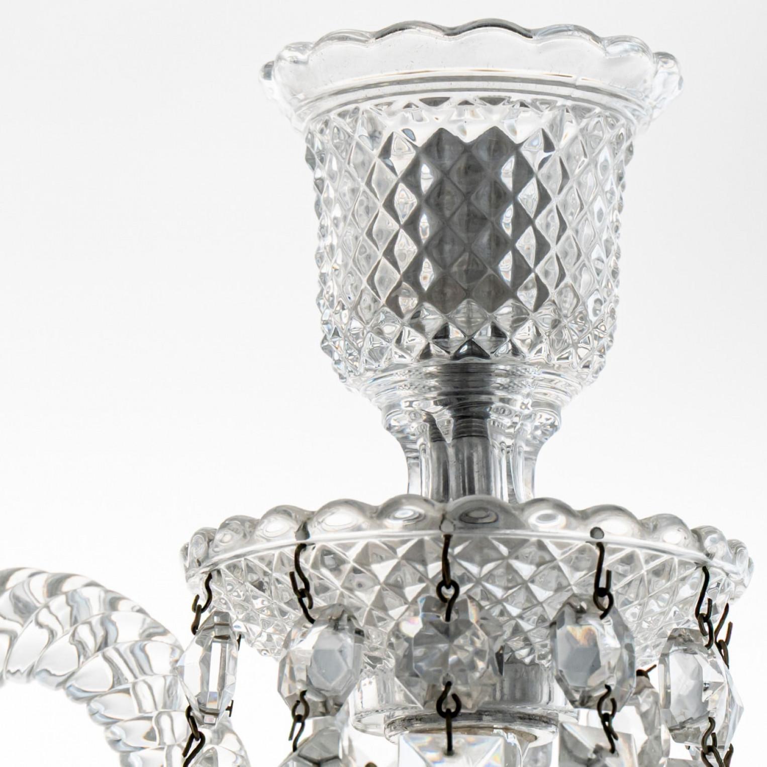 Bellissimo candelabro di cristallo trasparente Baccarat per 4 candele, Francia In condizioni buone in vendita a Rijssen, NL