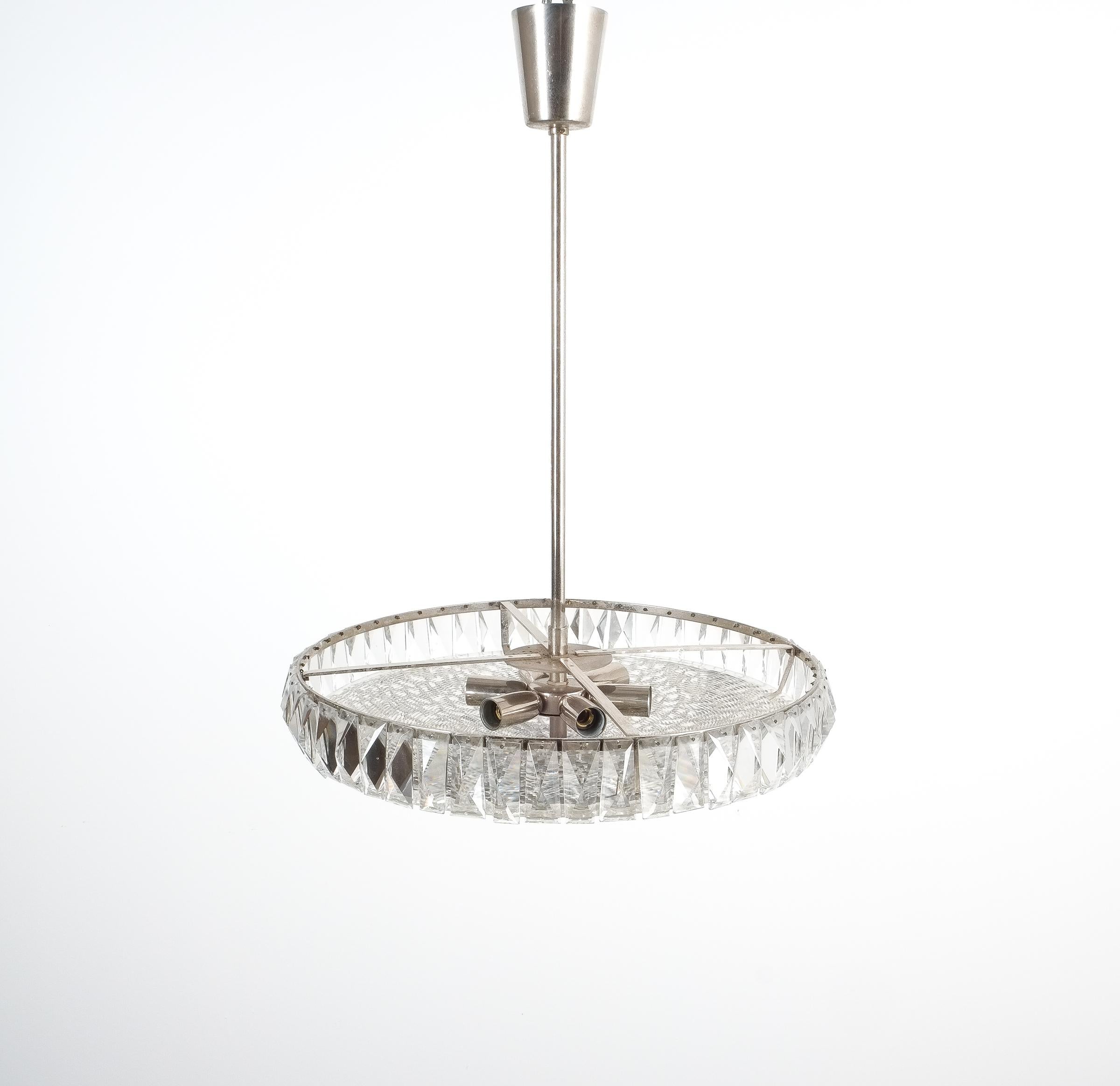 Lustre Bakalowits en verre de cristal en forme de dôme, Autriche, vers 1955 en vente 3