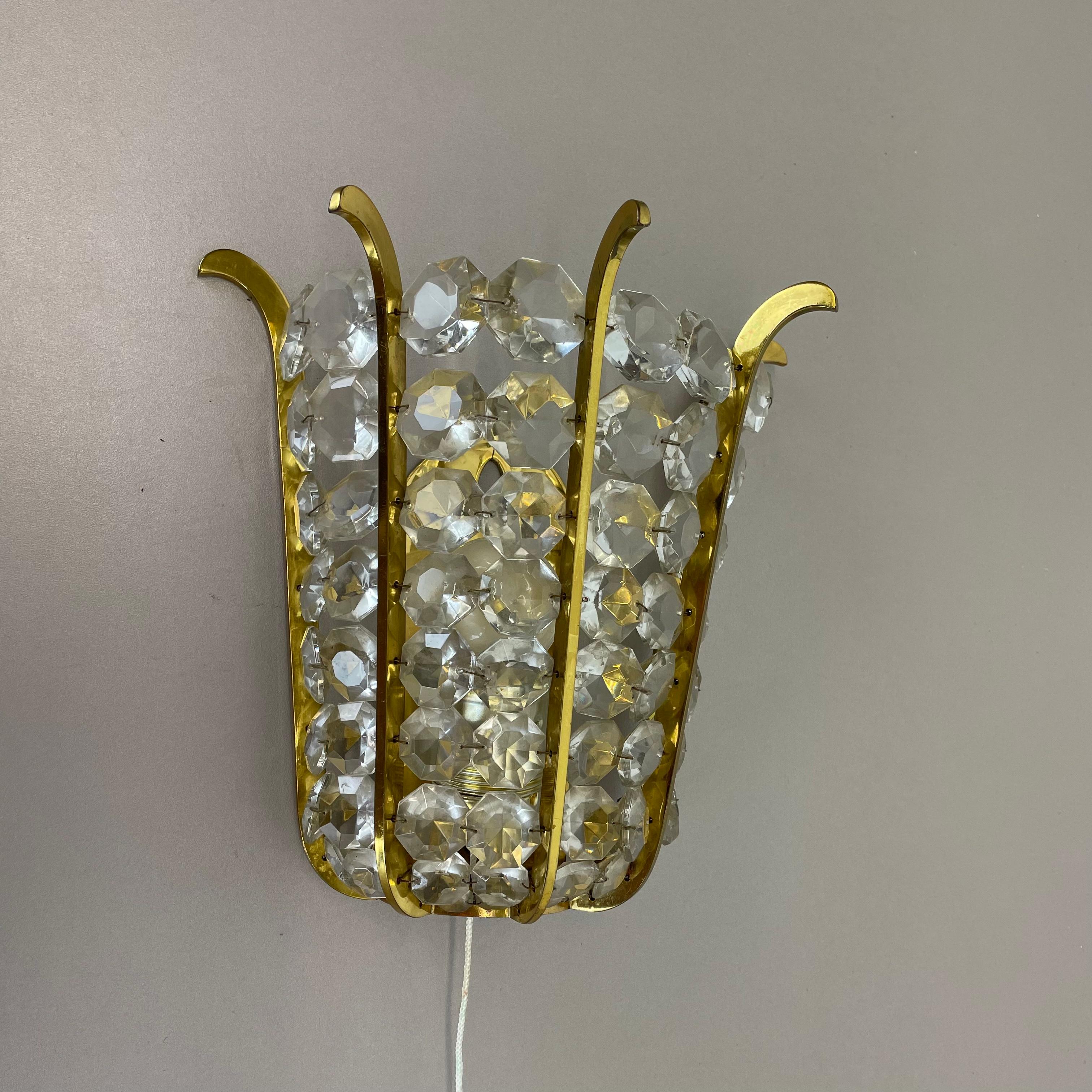 Mid-Century Modern beautiful Bakalowits Wall Light sconce Brass and Crystal Glass, Austria, 1950s For Sale