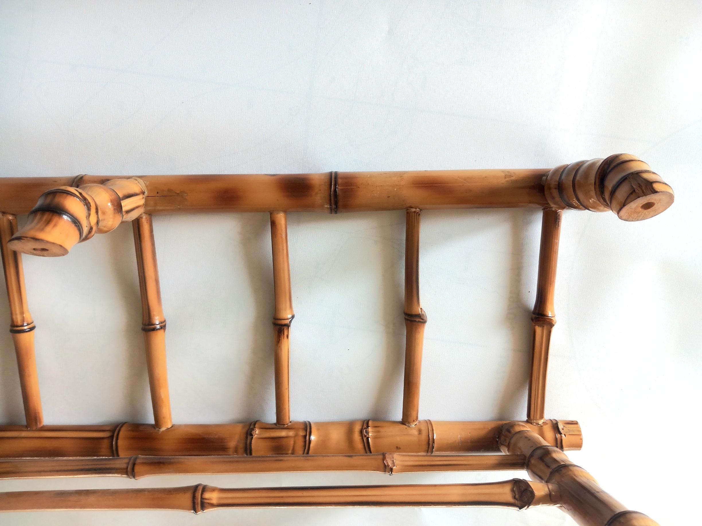 Beautiful Bamboo Coat Rack Three Hangers Top Shelf for Hats or Bags, Spain In Excellent Condition For Sale In Mombuey, Zamora