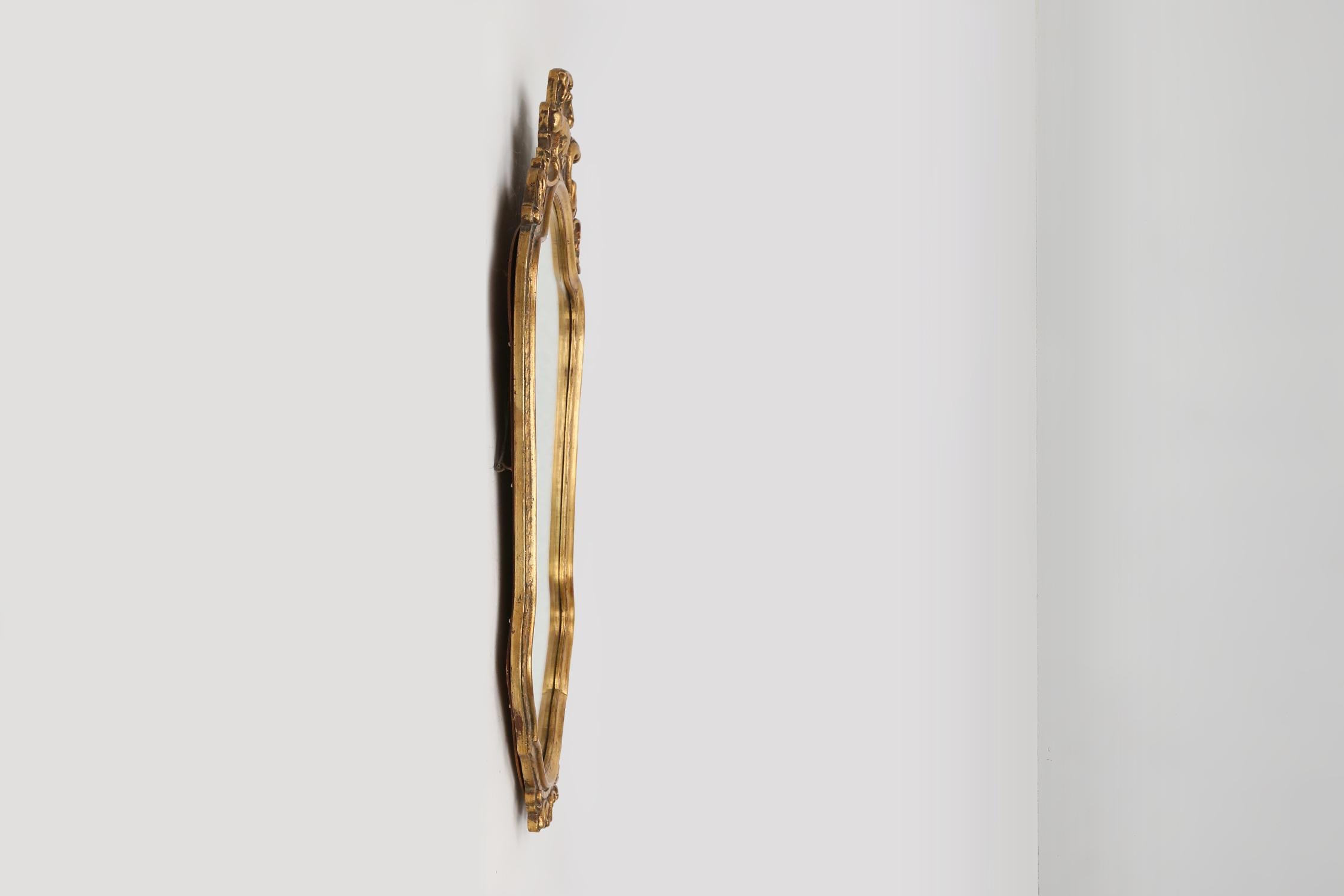 Metà XX secolo Splendido specchio barocco in legno trapuntato, Francia, anni '50 in vendita