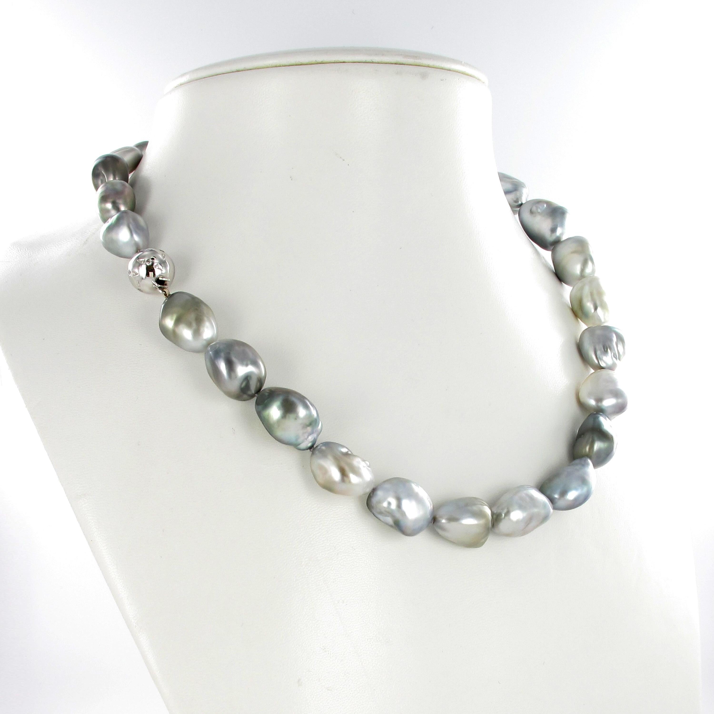 Modern Beautiful Baroque Tahitian Cultured Pearl and Diamond Necklace For Sale