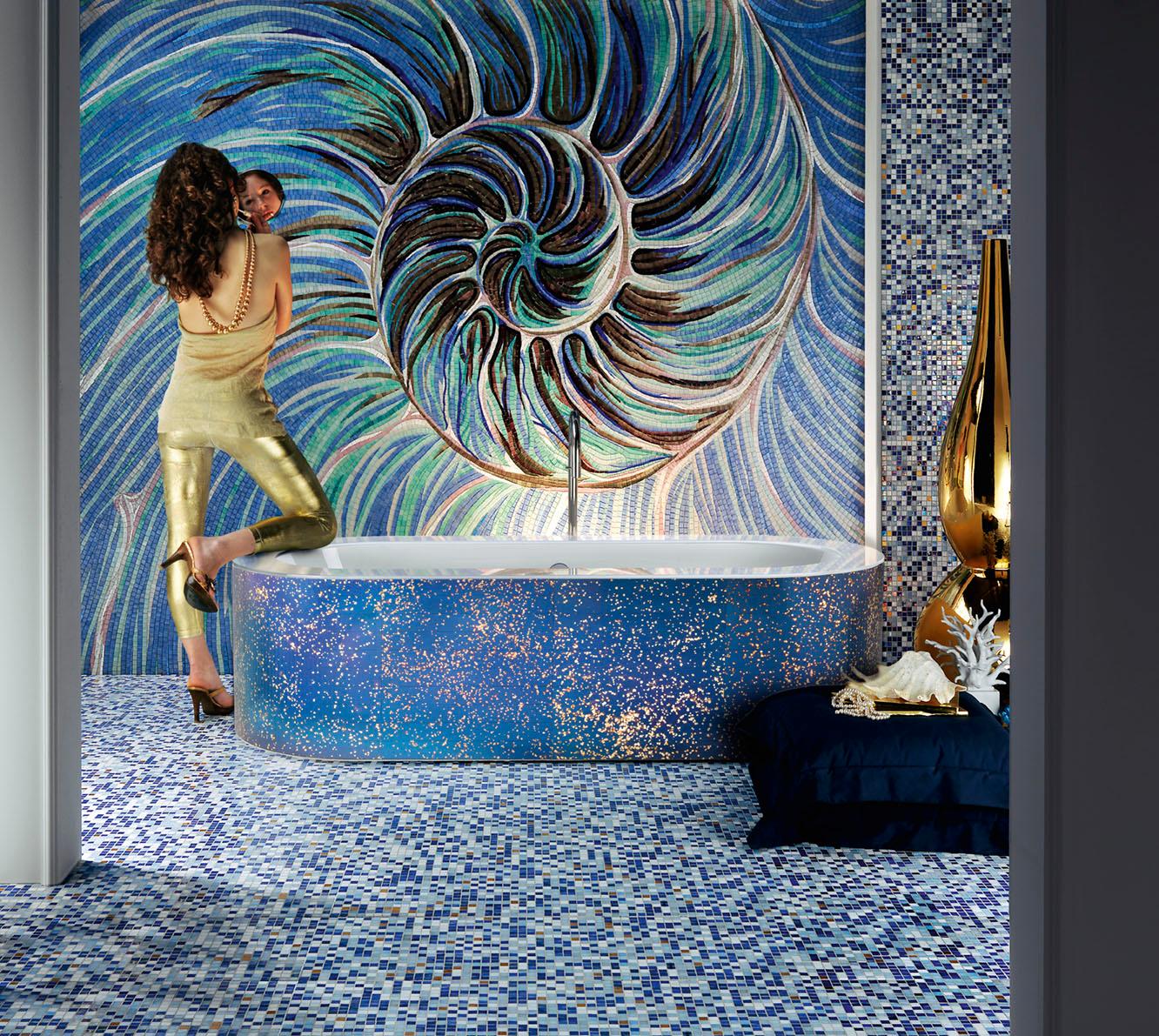 Moderne Belle décoration artistique de baignoire en mosaïque de platine en vente