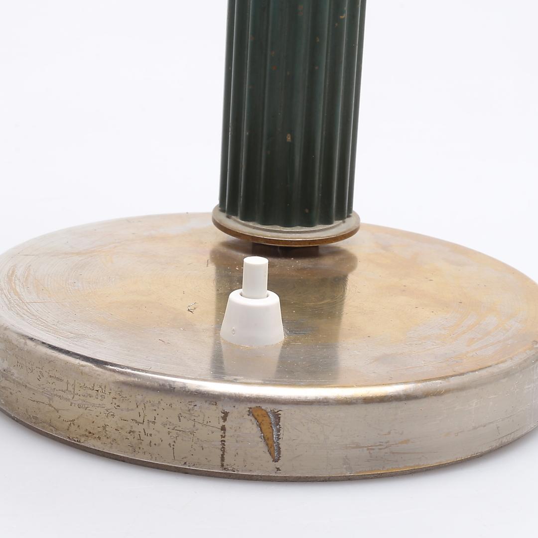 Suédois Magnifique lampe de table Bauhaus en vente