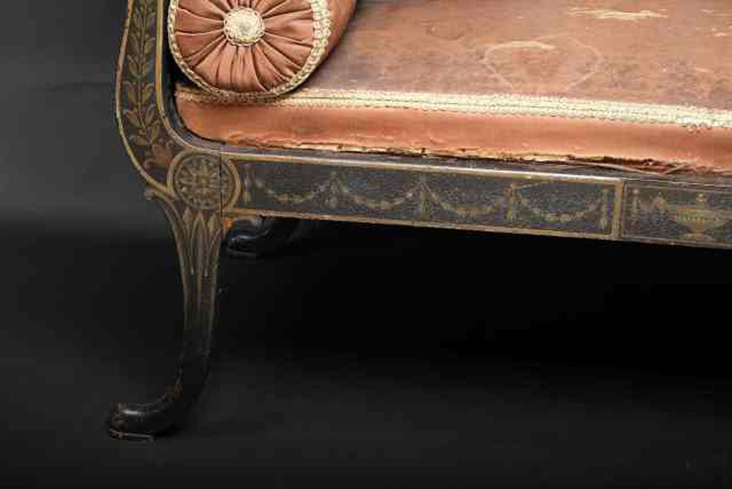 Beautiful Bench Finely Painted in Grisaille, Northern Europe, Early 19th Century For Sale 3