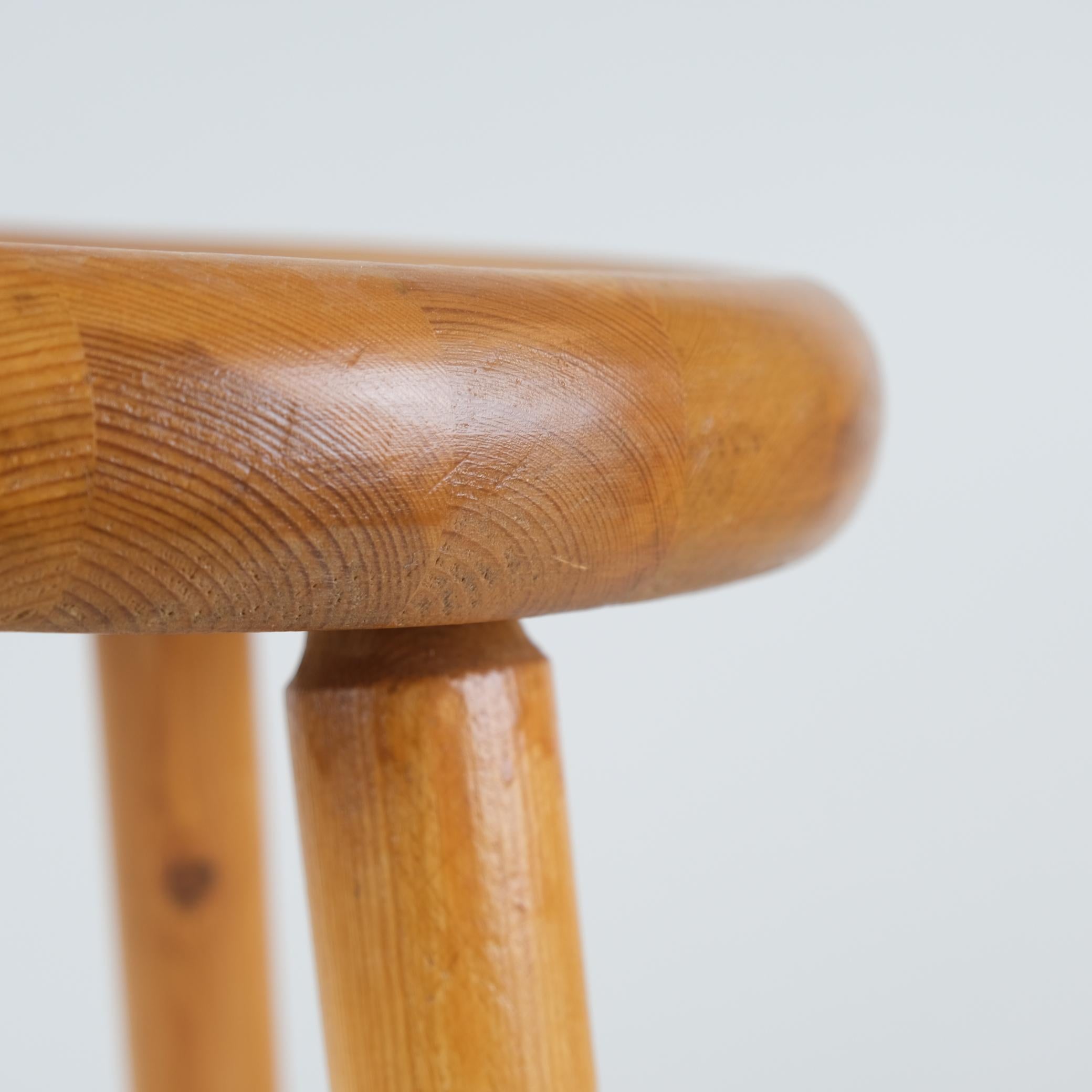 Magnifique tabouret de sauna en pin en forme de beignet Bertel Gardberg, Normark, années 1950 en vente 3