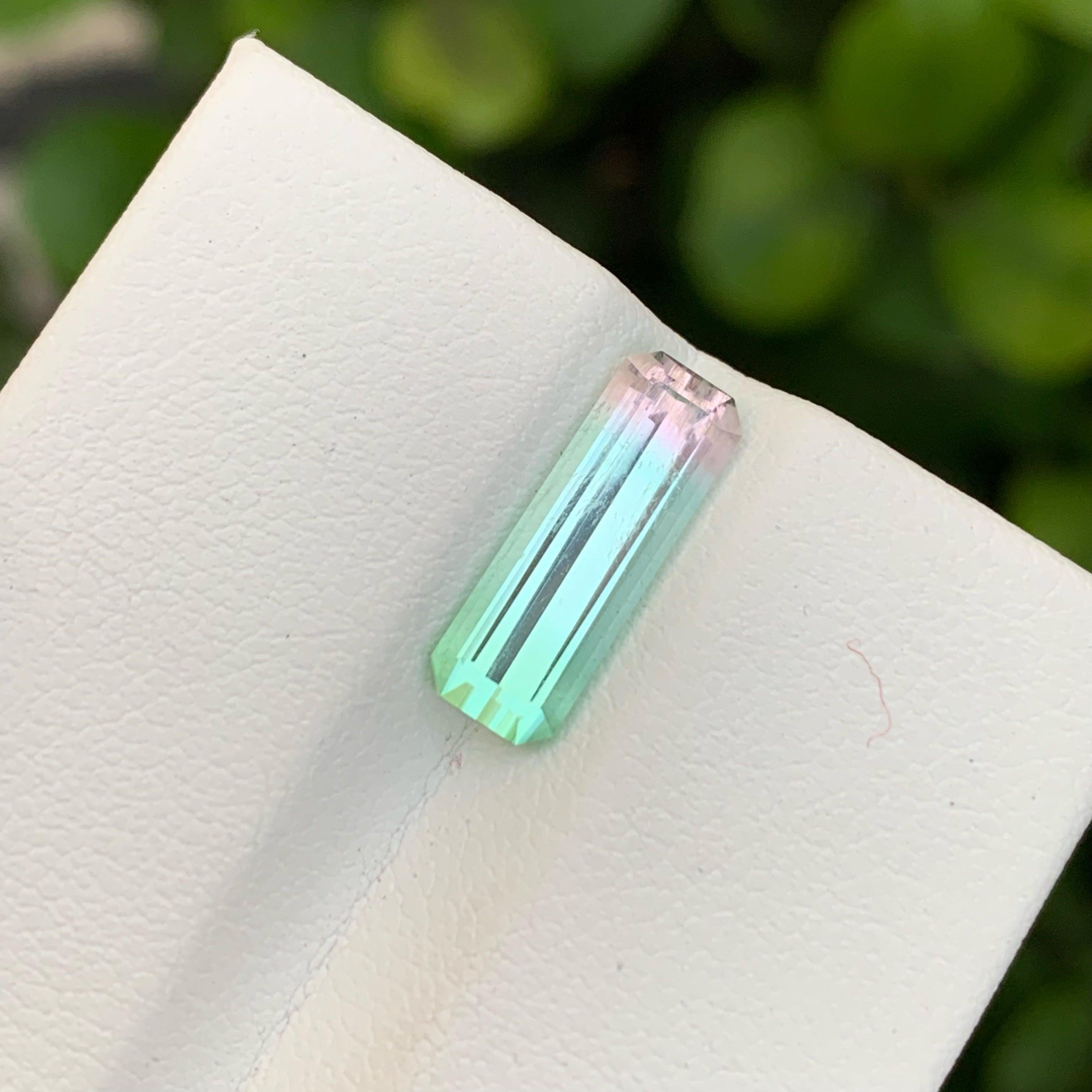 Beautiful Bicolor Loose Tourmaline Gemstone, Available For Sale At Wholesale Price Natural High Quality 3.25 Carats Eye Clean Clarity Loose Tourmaline From Afghanistan.

Product Information:
GEMSTONE TYPE:	Beautiful Bicolor Loose Tourmaline