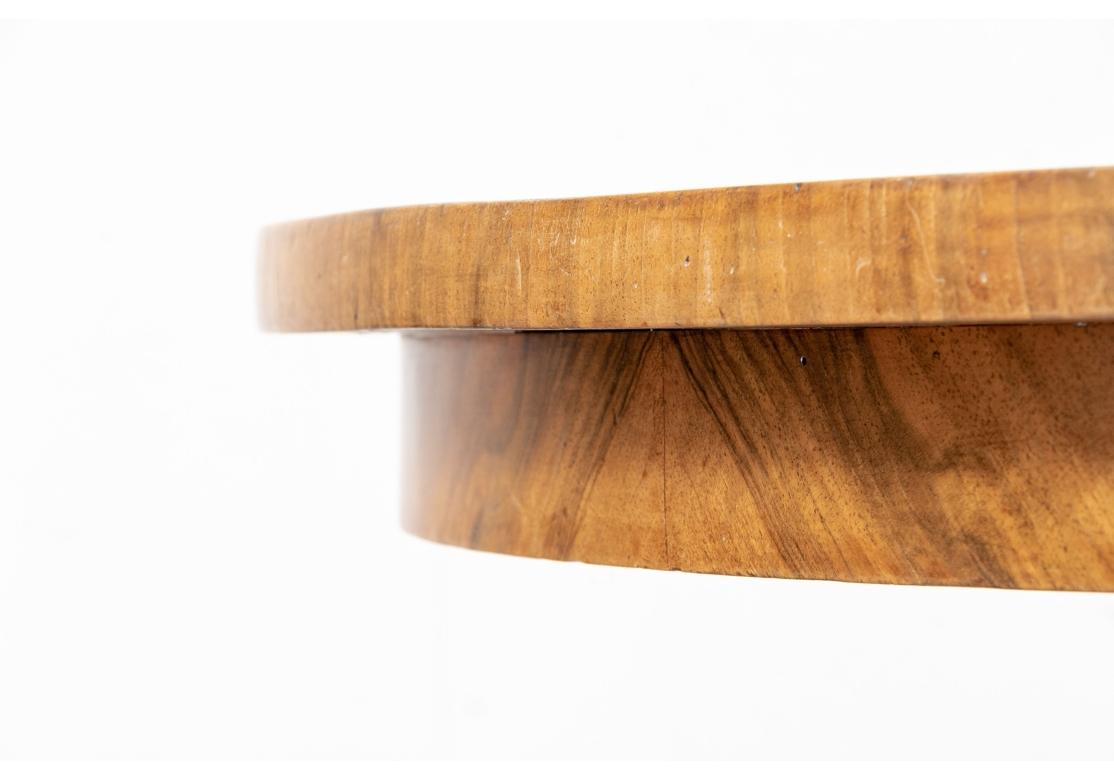 Beautiful Biedermeier Figured Wood Circular Dining Or Center Table  For Sale 4