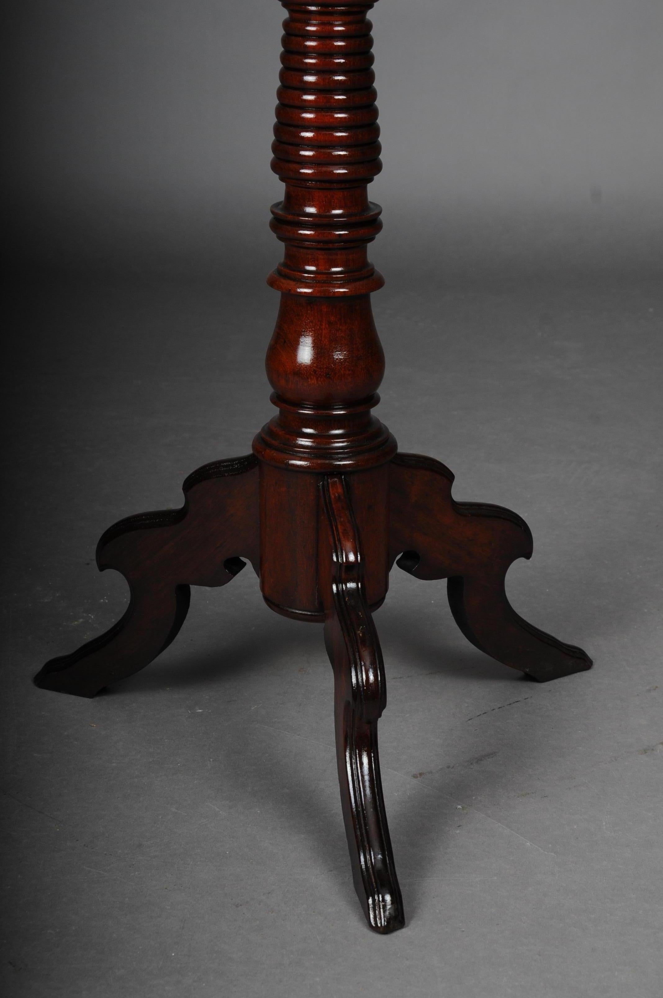 Magnifique table d'appoint Biedermeier en acajou, vers 1860 Bon état - En vente à Berlin, DE