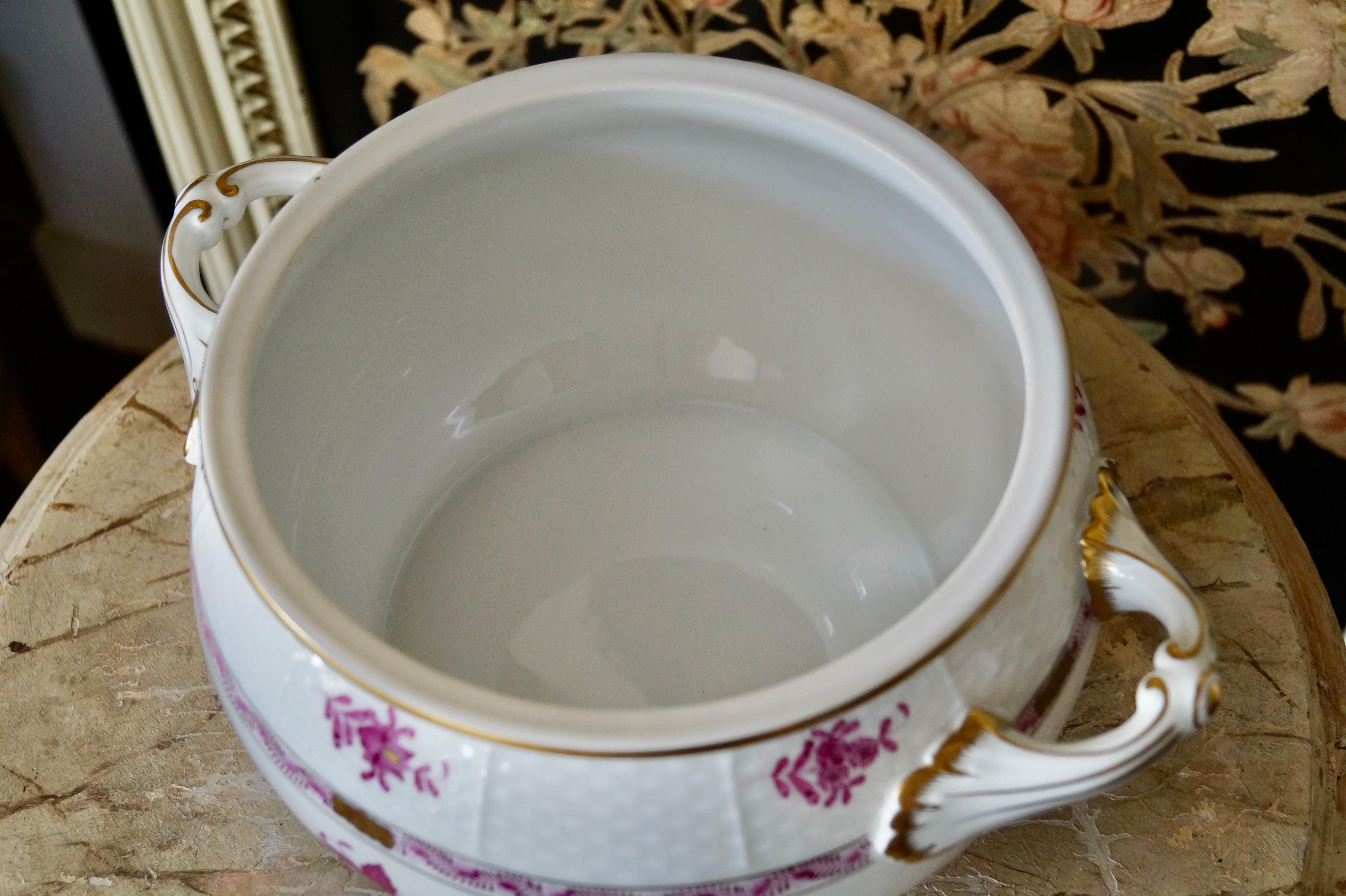Beautiful Big Vintage Porcelain Herend Apponyi Pink - Chinese Bouquet Tureen For Sale 2