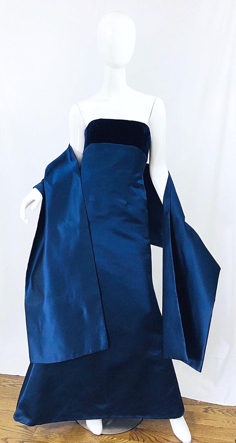 Beautiful Bill Blass Vintage Sz 6 / 8 Navy Blue Silk Satin 90s Gown + Shawl For Sale at 1stDibs