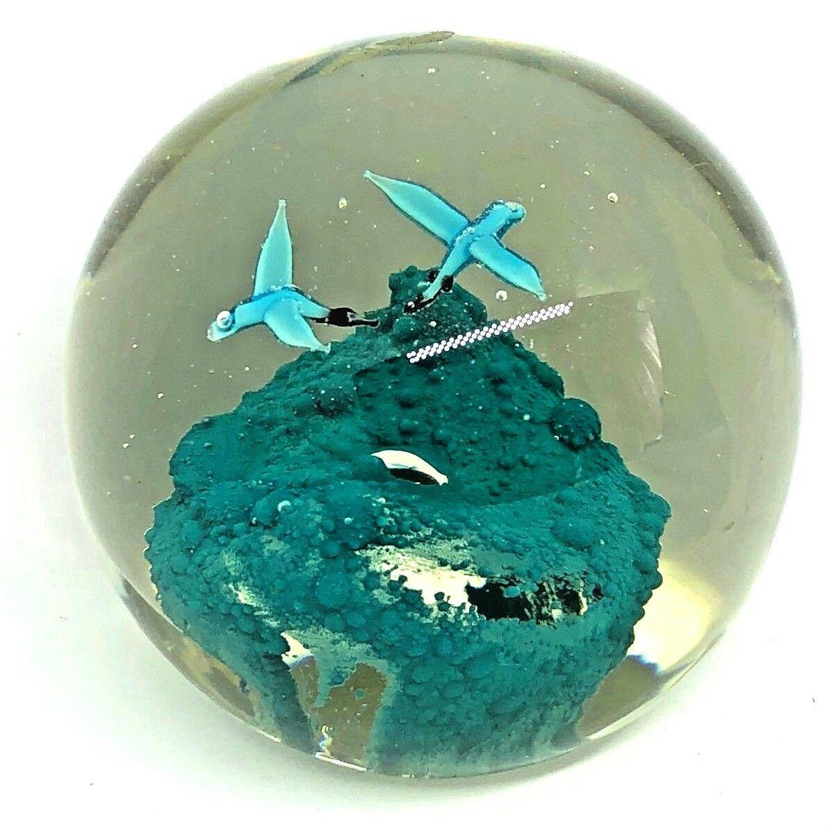 Italian Beautiful Birds Murano Glass Paperweight Mid-Century Modern, Italy