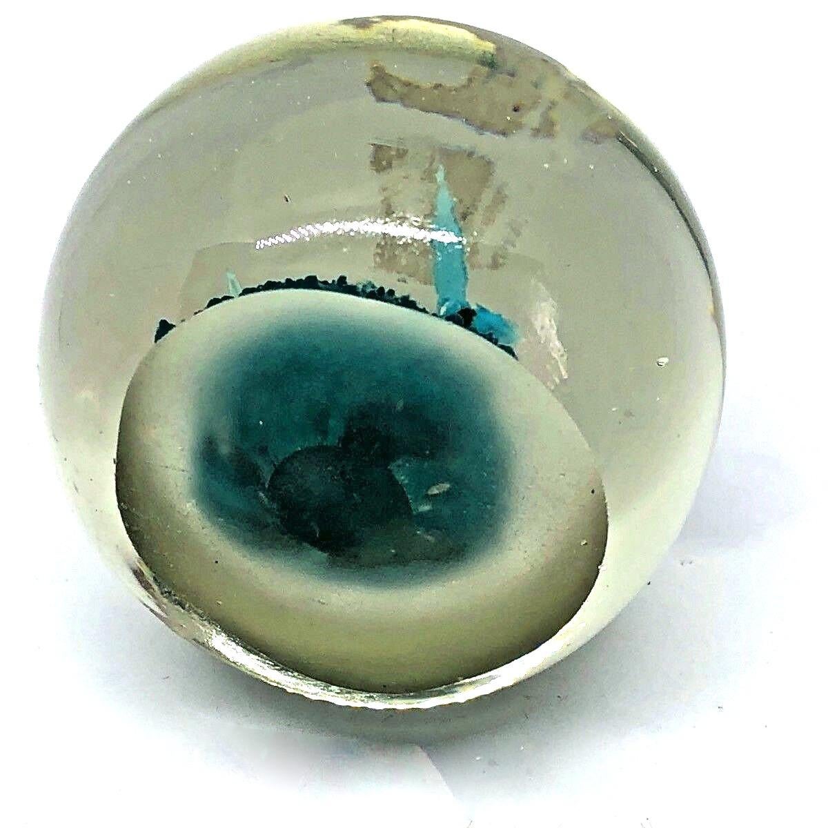Hand-Crafted Beautiful Birds Murano Glass Paperweight Mid-Century Modern, Italy