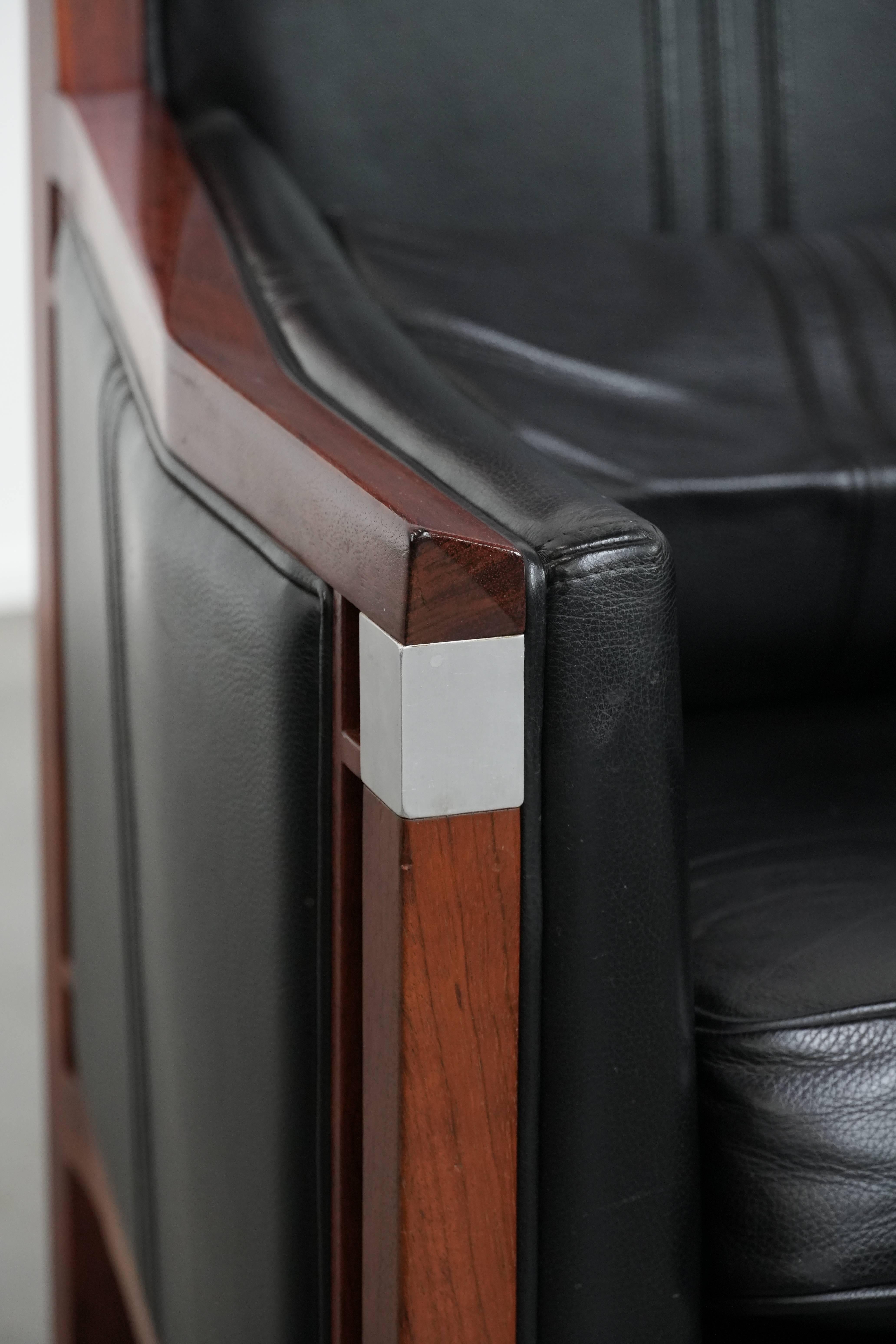 Precioso sillón Art Decó de cuero vacuno negro con respaldo alto en venta 5