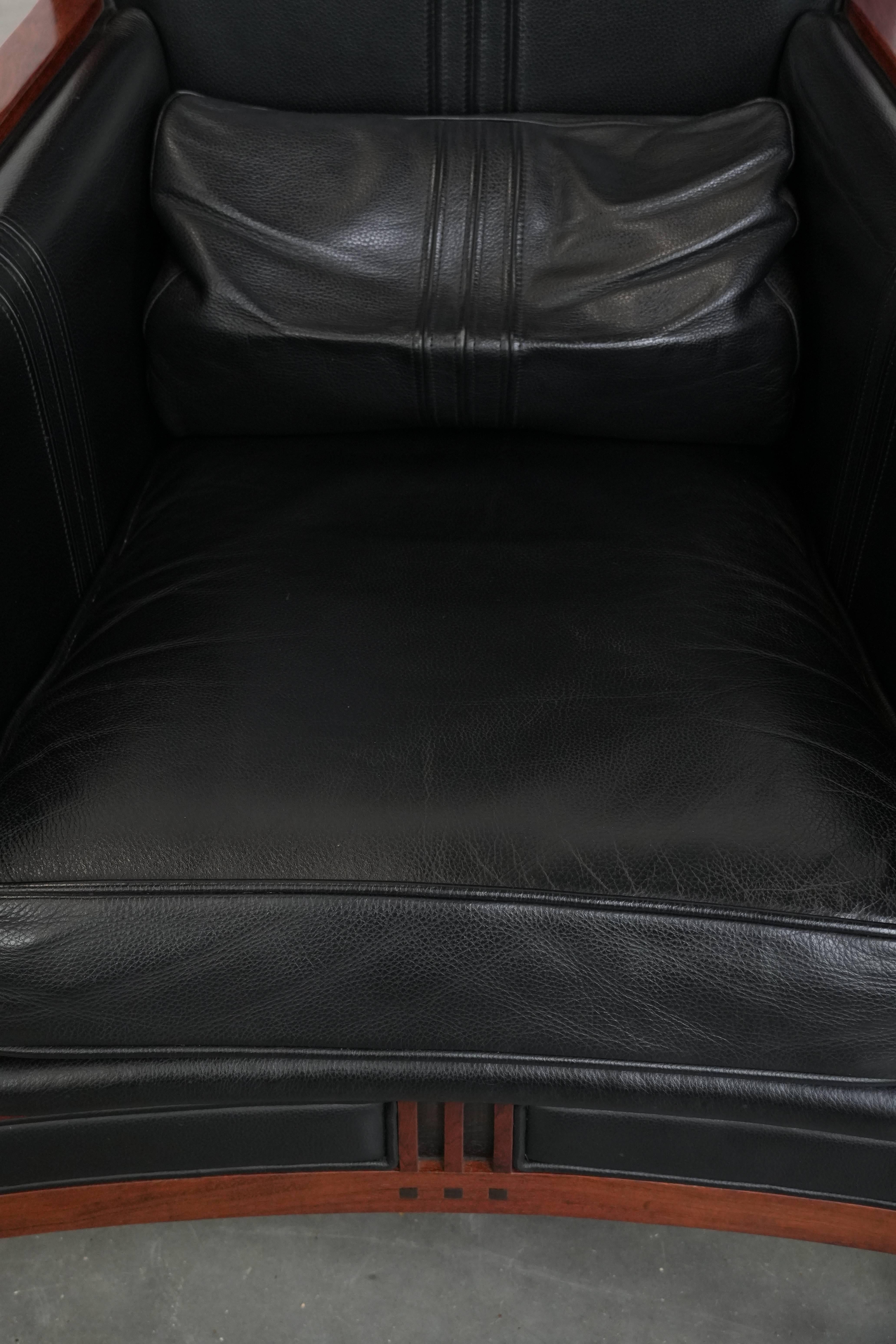 Precioso sillón Art Decó de cuero vacuno negro con respaldo alto Cuero en venta