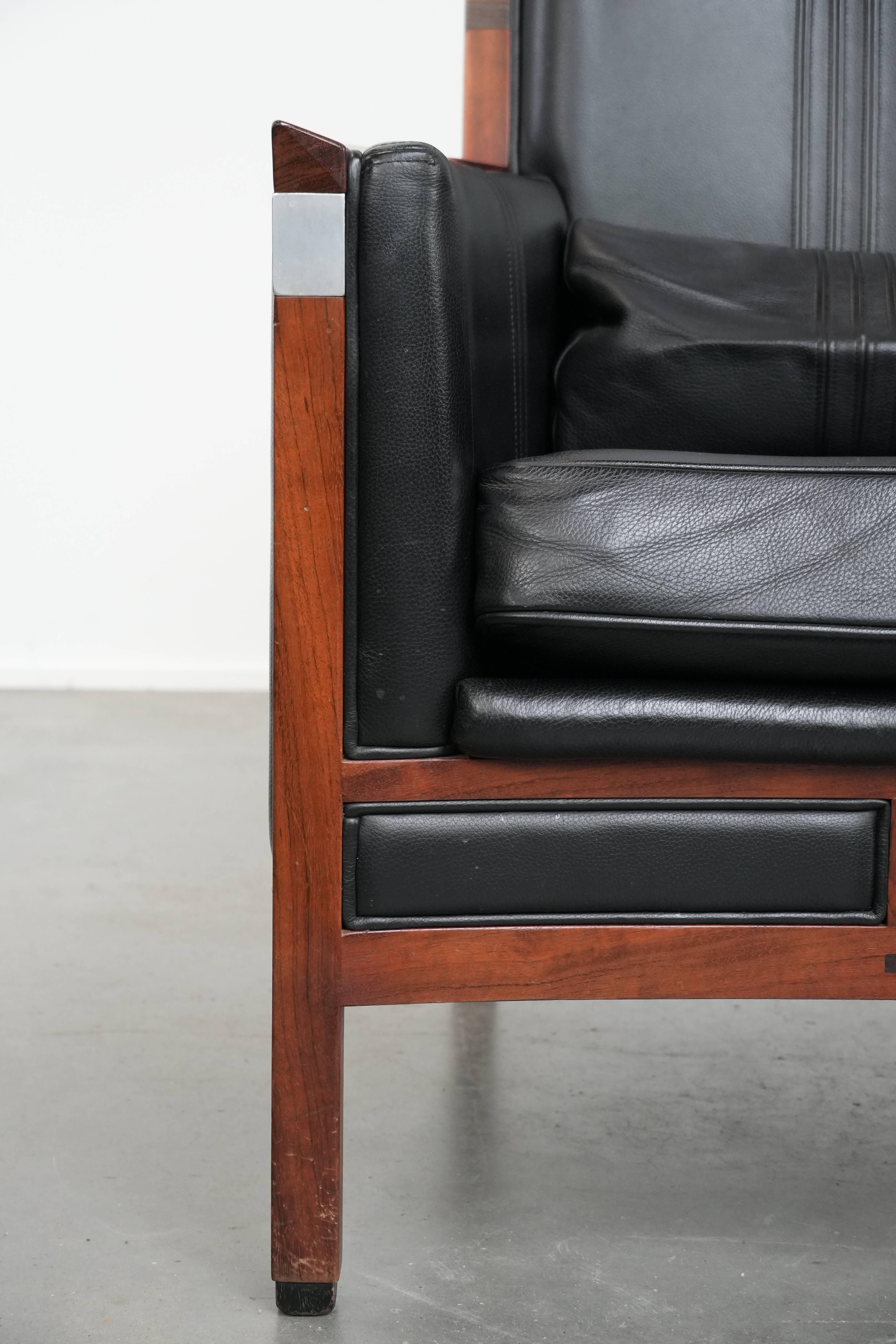 Precioso sillón Art Decó de cuero vacuno negro con respaldo alto en venta 3