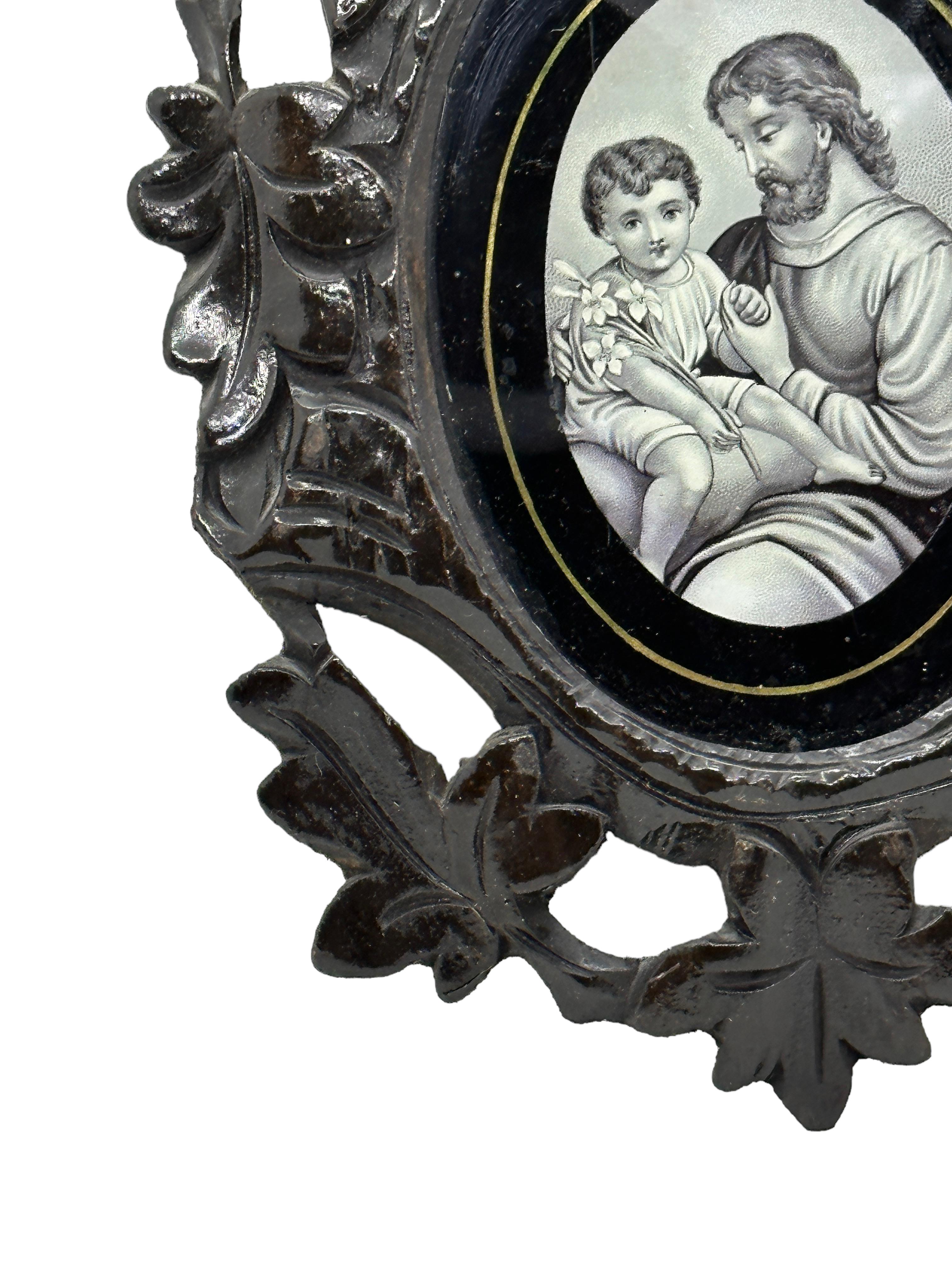 Beautiful Black Forest Frame Antique Folk Art with Jesus Child Picture, 1890s In Good Condition For Sale In Nuernberg, DE