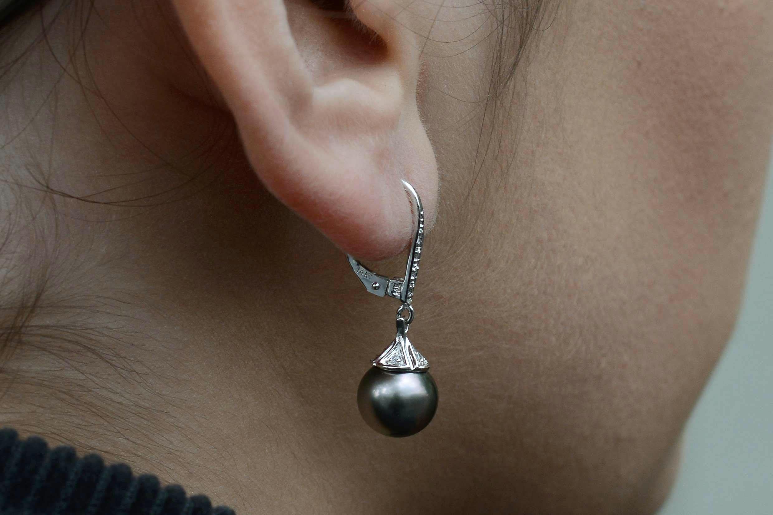 Modern Beautiful Black Tahitian Pearl Drop Earrings Diamond Dangles White Gold Estate