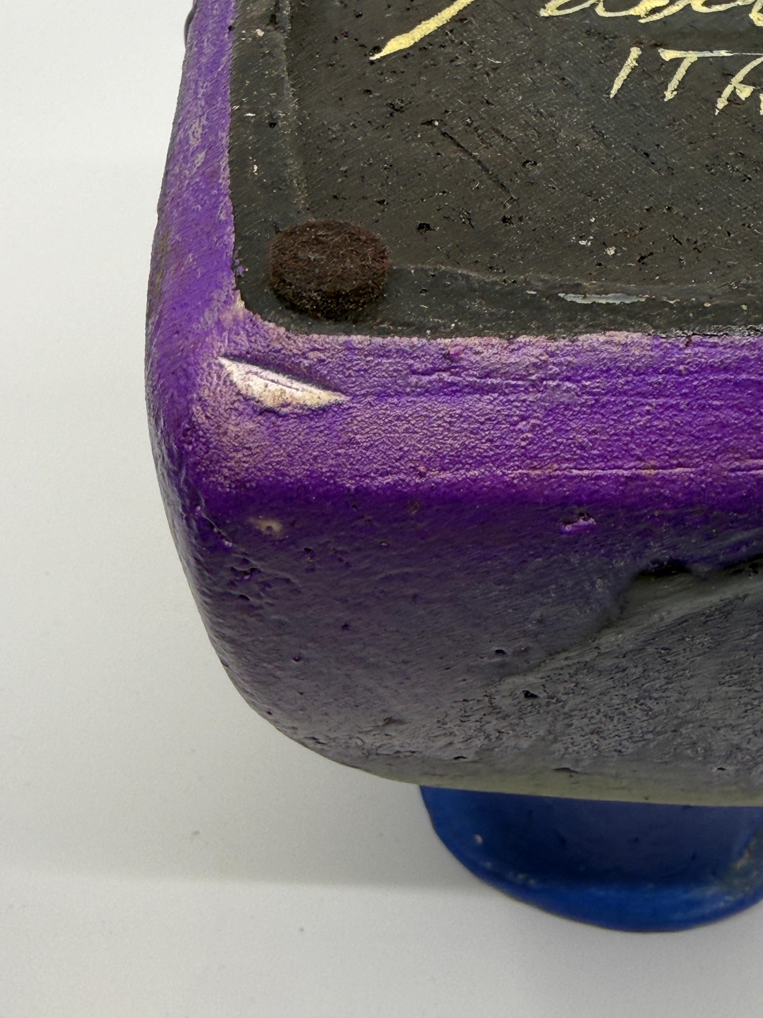 Precioso jarrón cuadrado Fantoni esmaltado azul goteado en venta 4