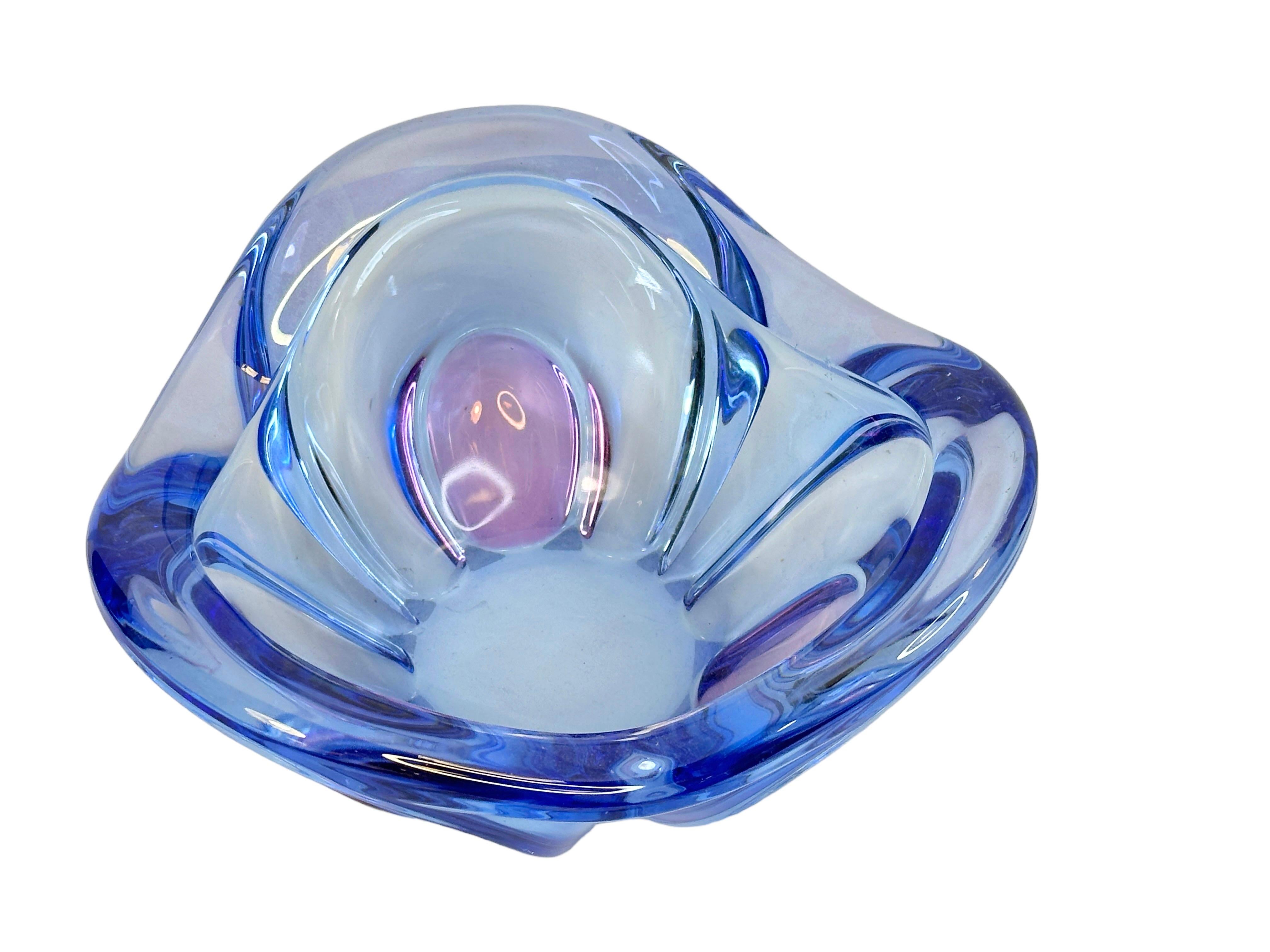 Hand-Crafted Beautiful Blue & Purple Murano Glass Bowl Catchall Vintage, Italy, 1970s For Sale