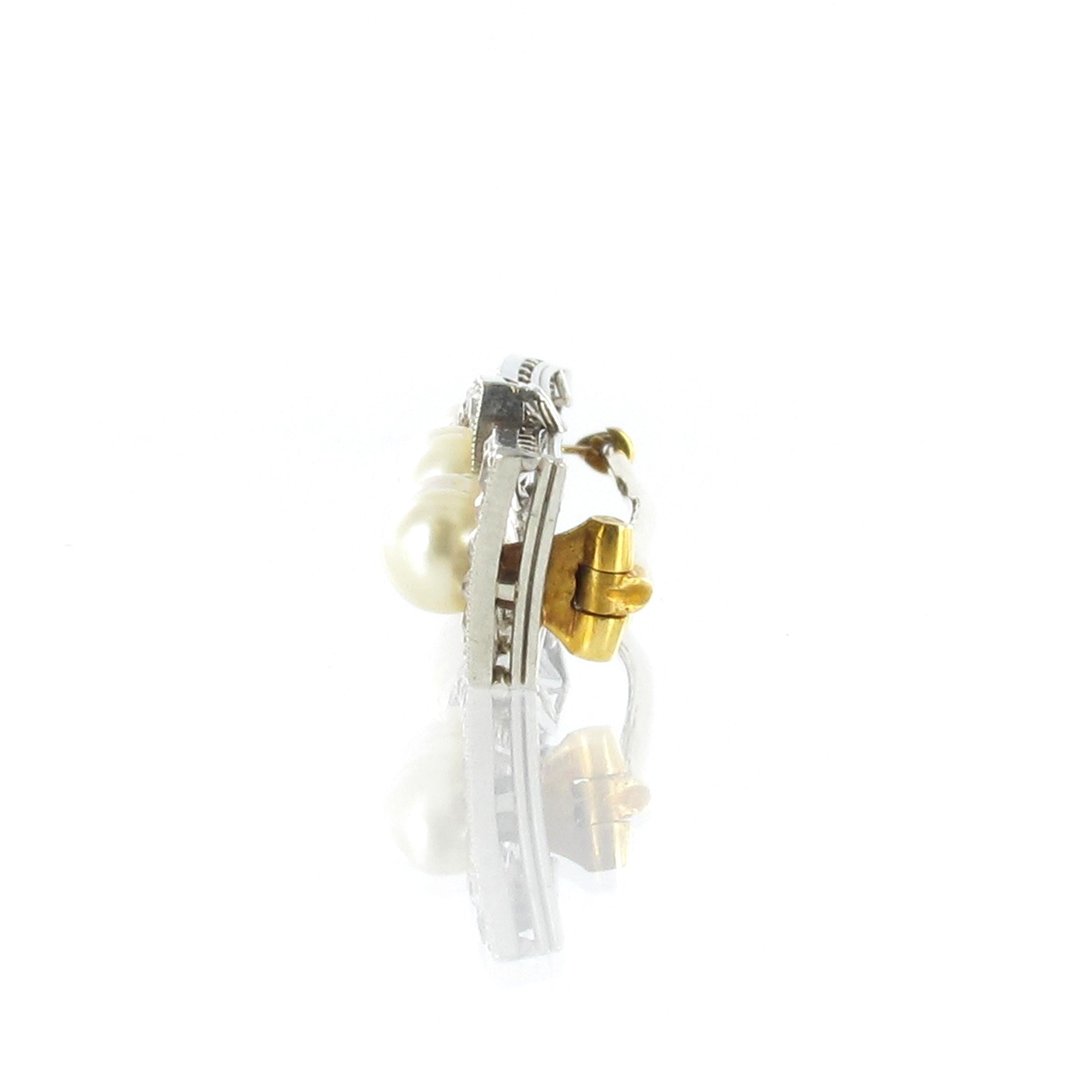 Women's or Men's Beautiful Bow Brooch with Natural Pearls and Diamonds in Platinum and Gold