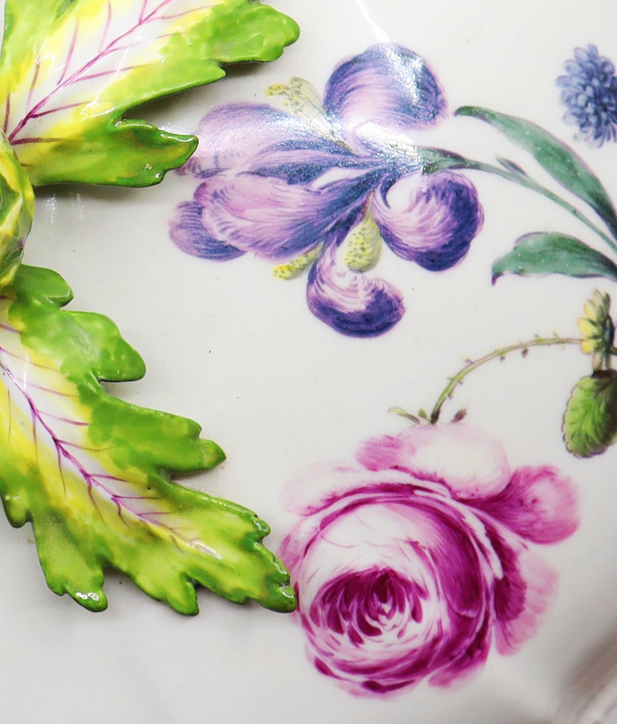 Beautiful Bowl, Hand Painted Flowers with Artichoke Finial Meissen, 19th Century For Sale 3